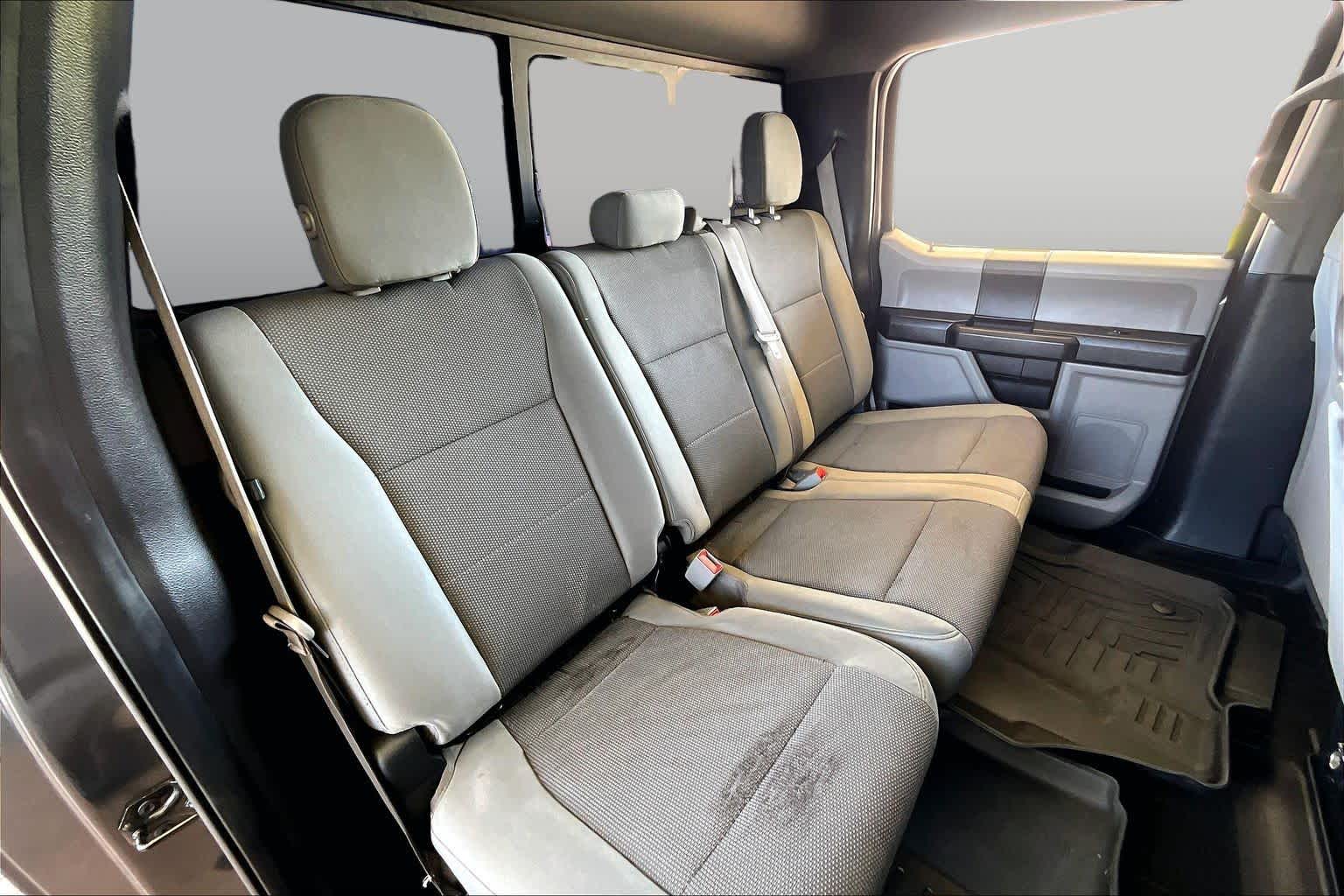 2018 Ford Super Duty F-250 Pickup photo 18 of 35
