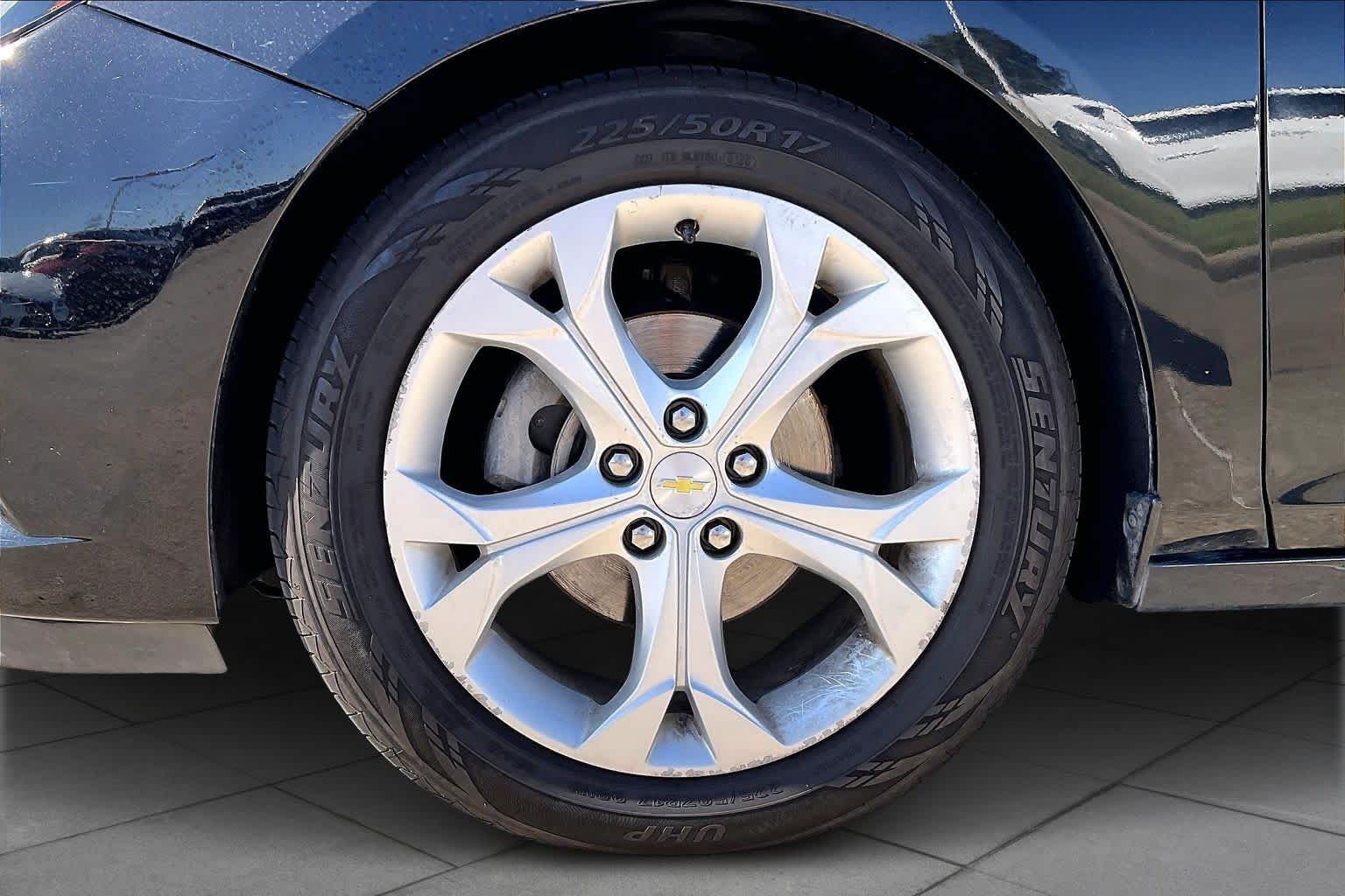 2017 Chevrolet Cruze Premier Mosaic Black Metallic at AutoNation USA Houston