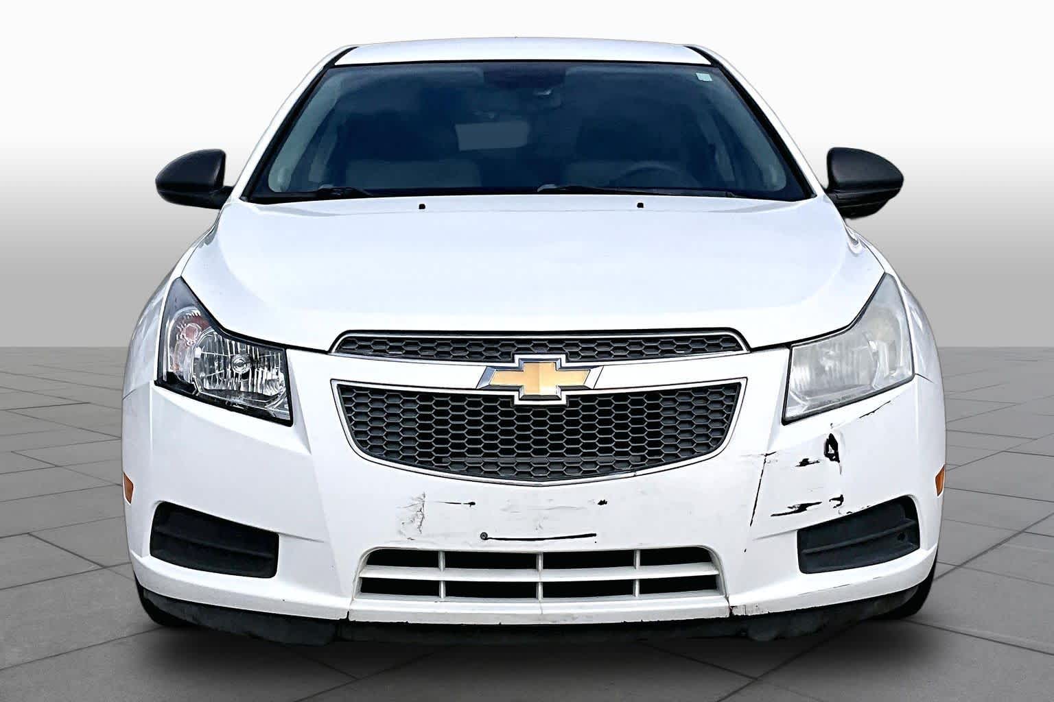 2014 Chevrolet Cruze photo 4 of 33