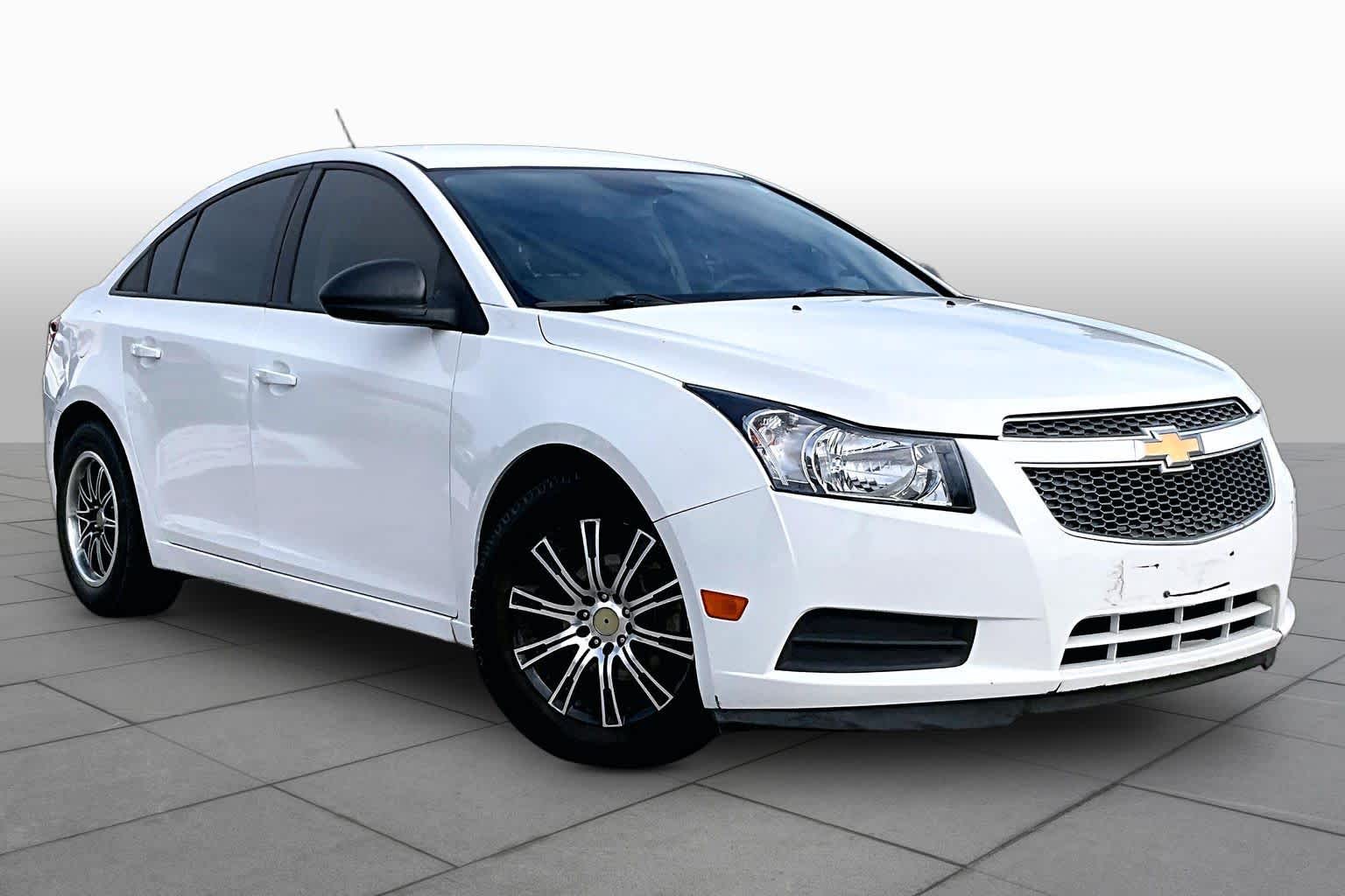 2014 Chevrolet Cruze photo 3 of 33