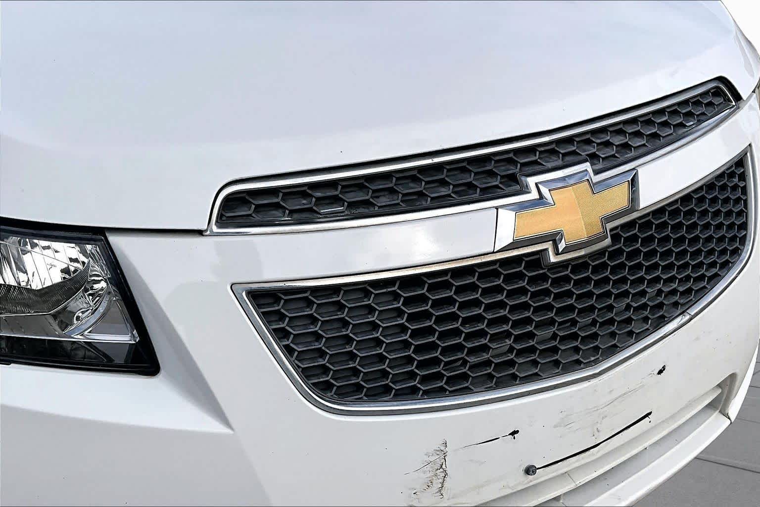 2014 Chevrolet Cruze photo 26 of 33