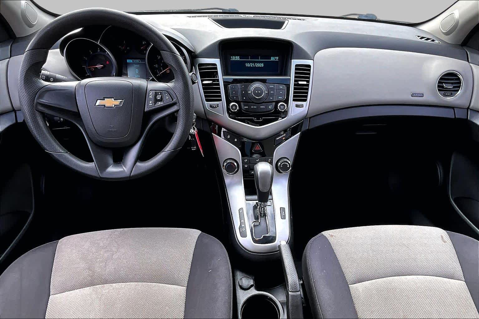 2014 Chevrolet Cruze photo 13 of 33