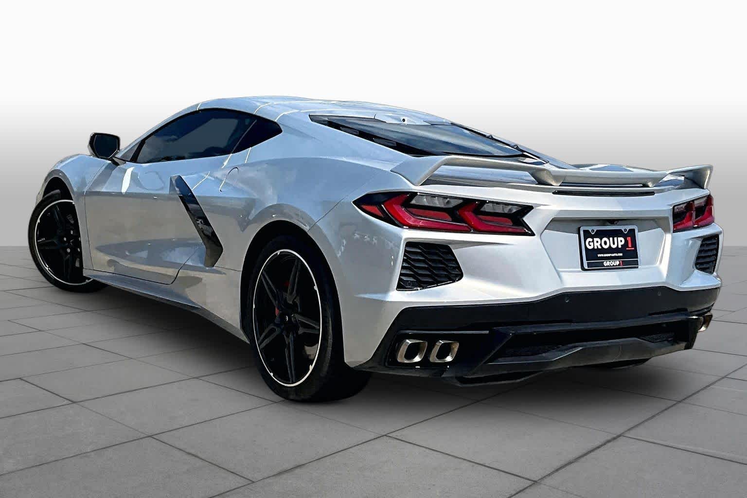 2022 Chevrolet Corvette 2LT - 10