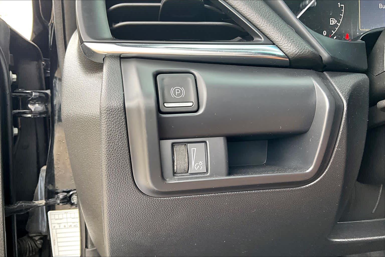 2024 Cadillac CT4 photo 34 of 35