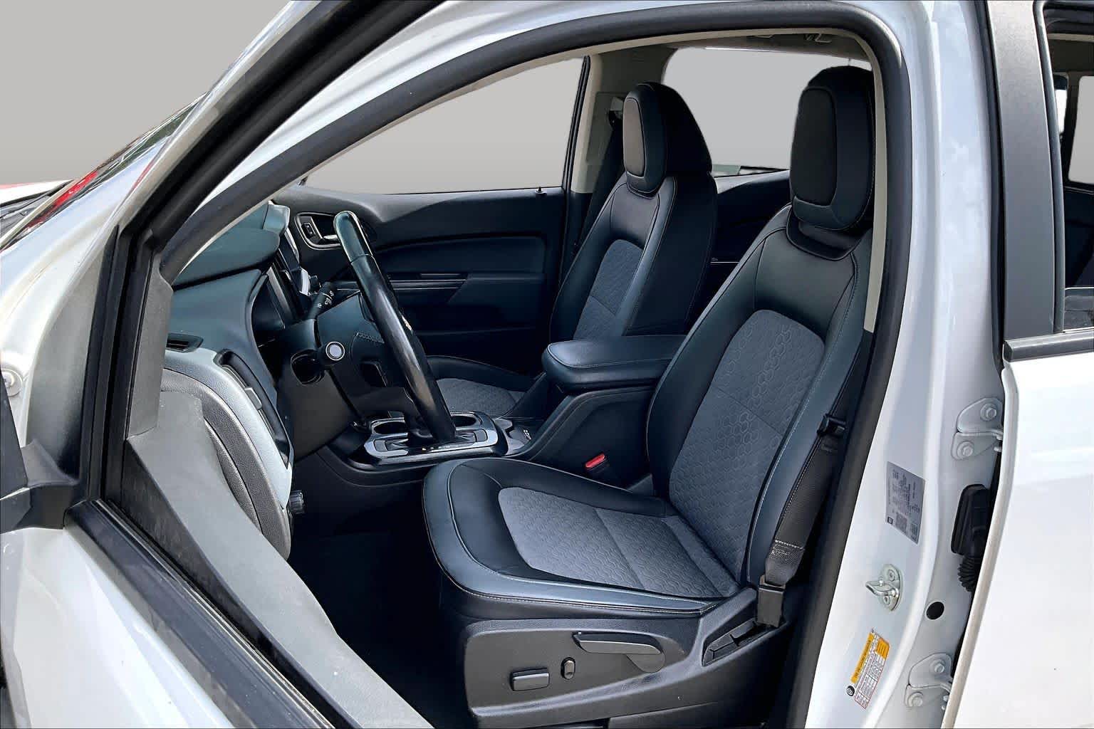 2021 Chevrolet Colorado photo 7 of 35