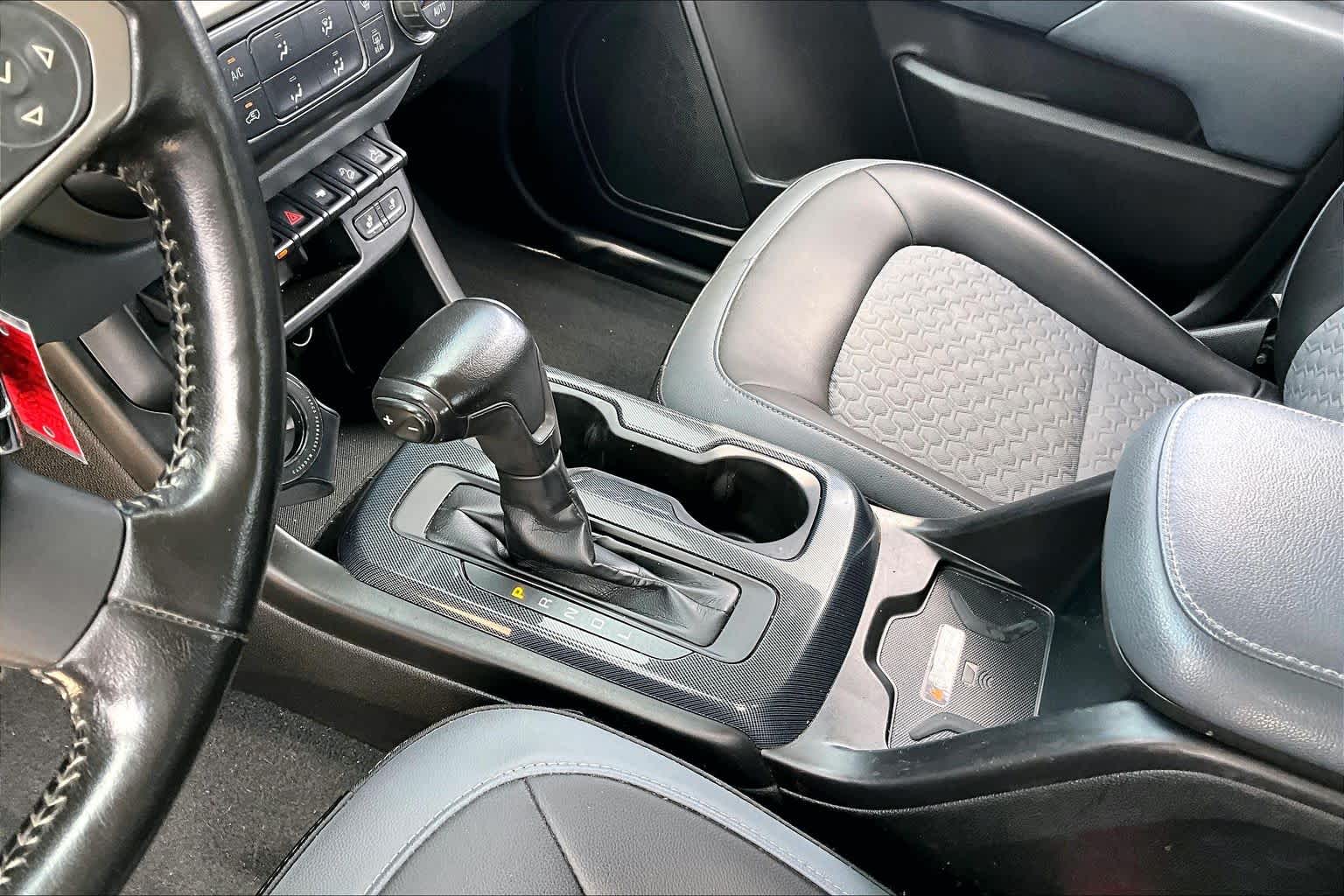 2021 Chevrolet Colorado photo 15 of 35