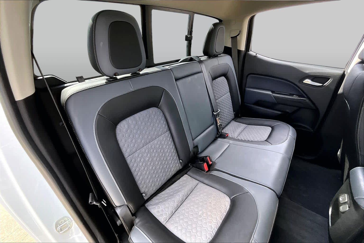 2021 Chevrolet Colorado photo 18 of 35
