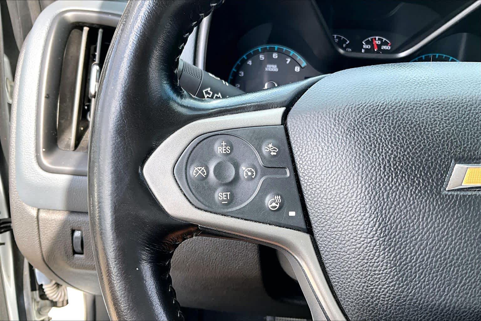 2021 Chevrolet Colorado photo 22 of 35