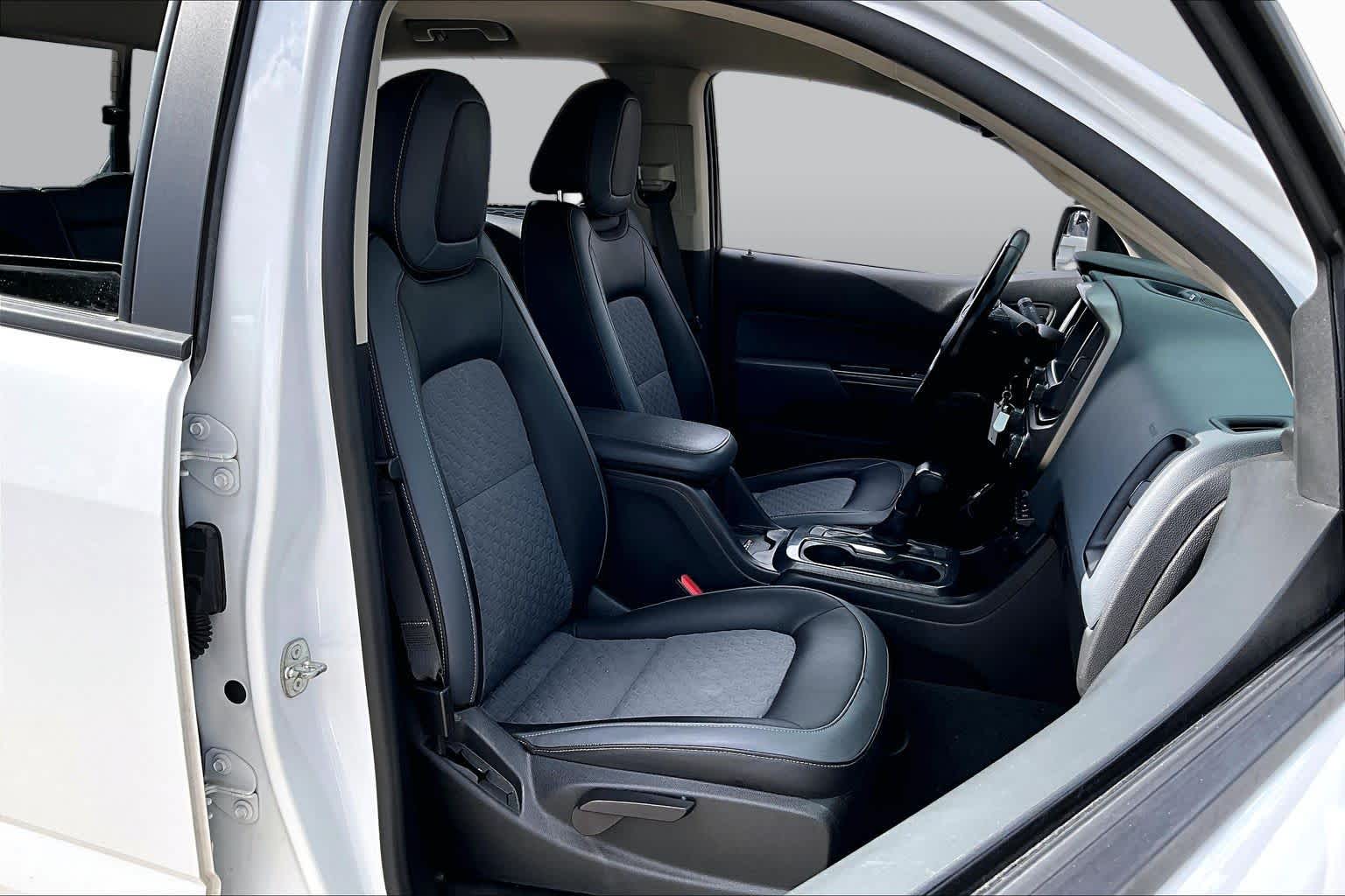 2021 Chevrolet Colorado photo 8 of 35