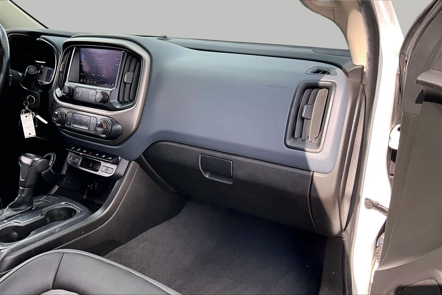 2021 Chevrolet Colorado photo 17 of 35