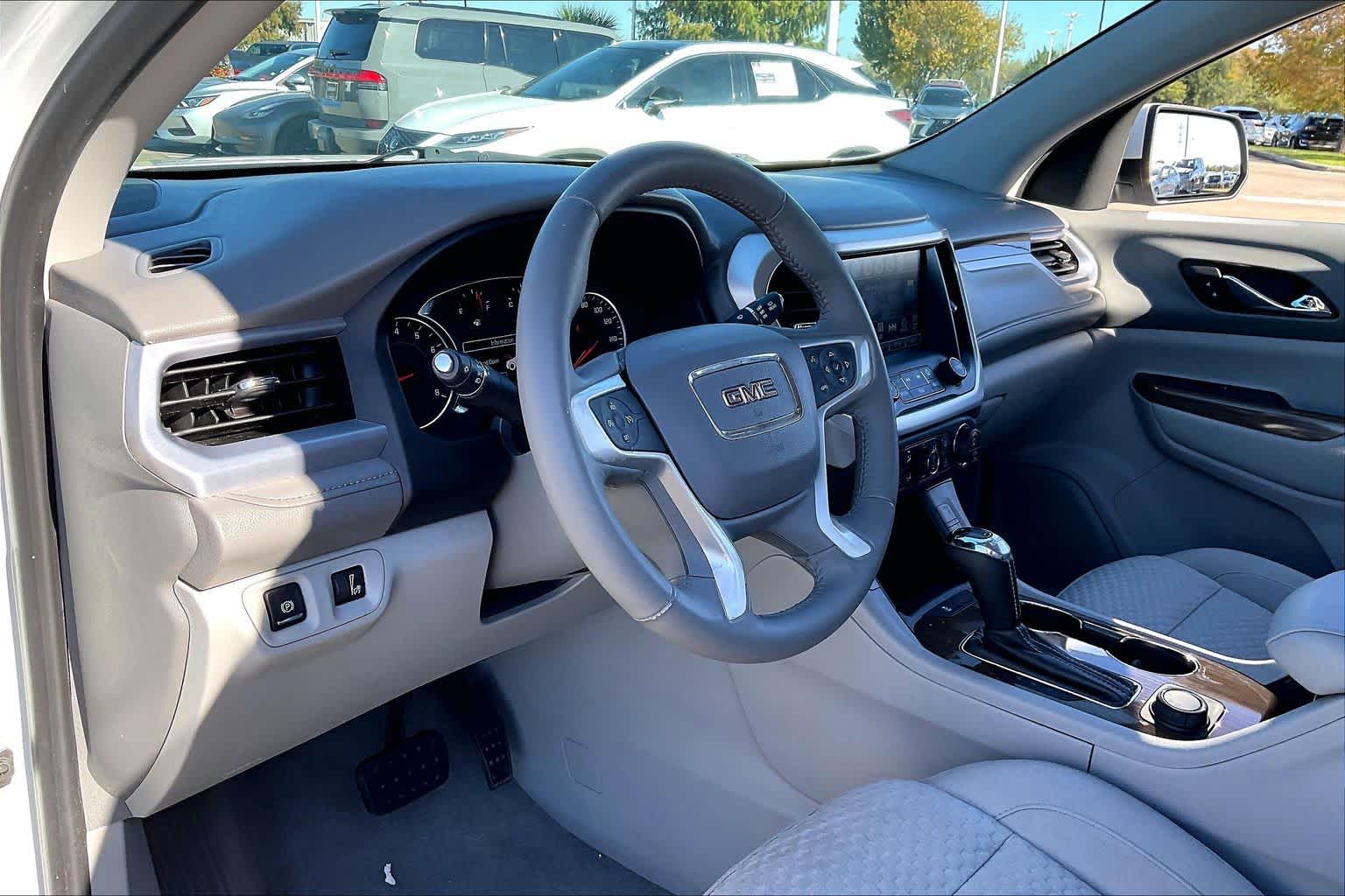 2017 GMC Acadia SLE Summit White at Robbins Nissan