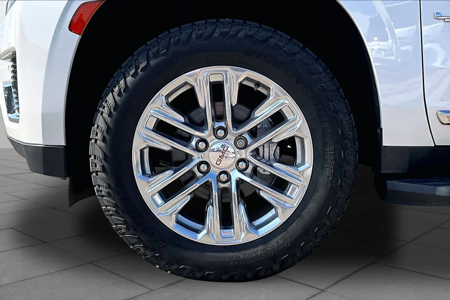 2021 GMC Yukon SLT White Frost Tricoat at Lone Star Chevrolet