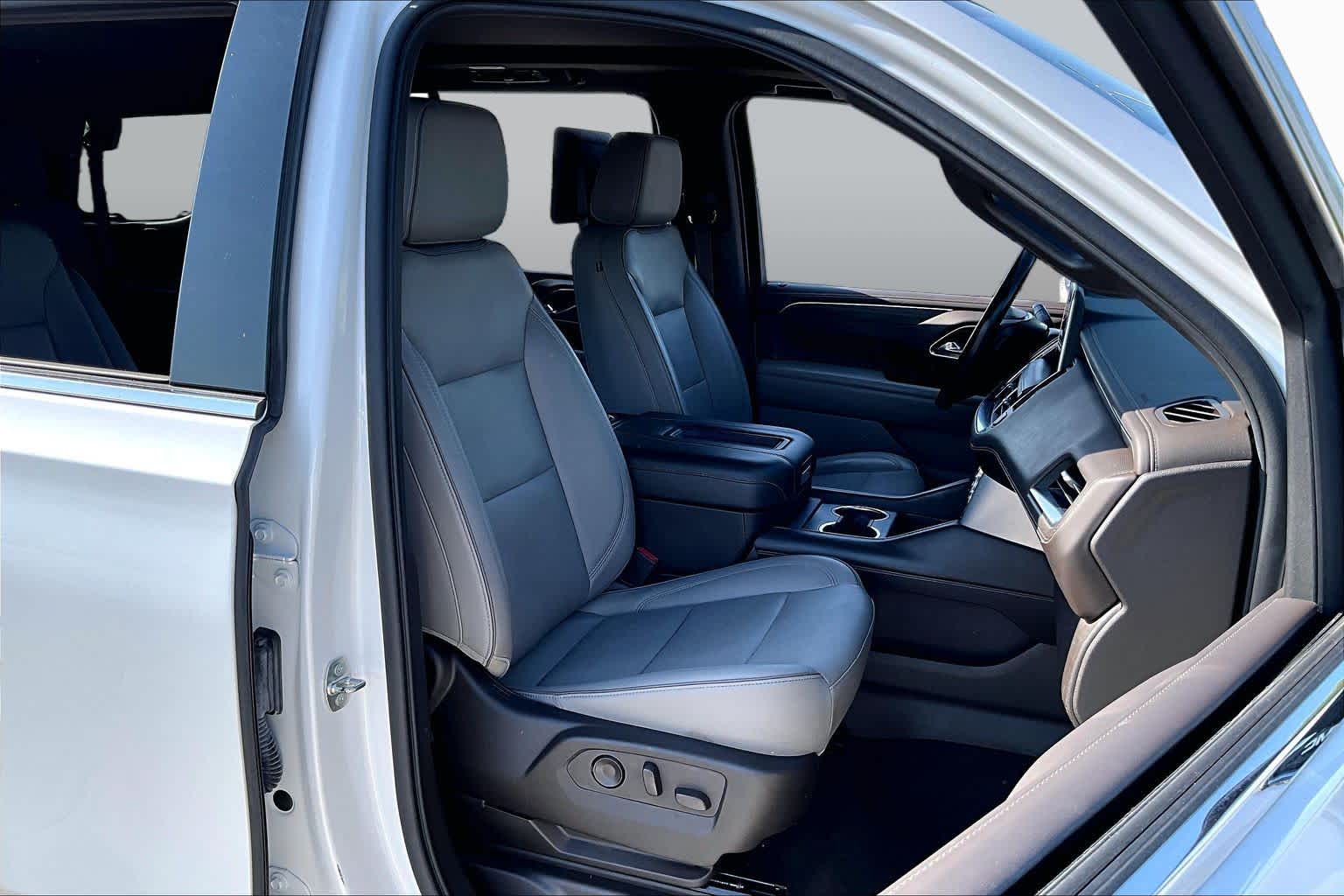 2021 GMC Yukon SLT White Frost Tricoat at Lone Star Chevrolet