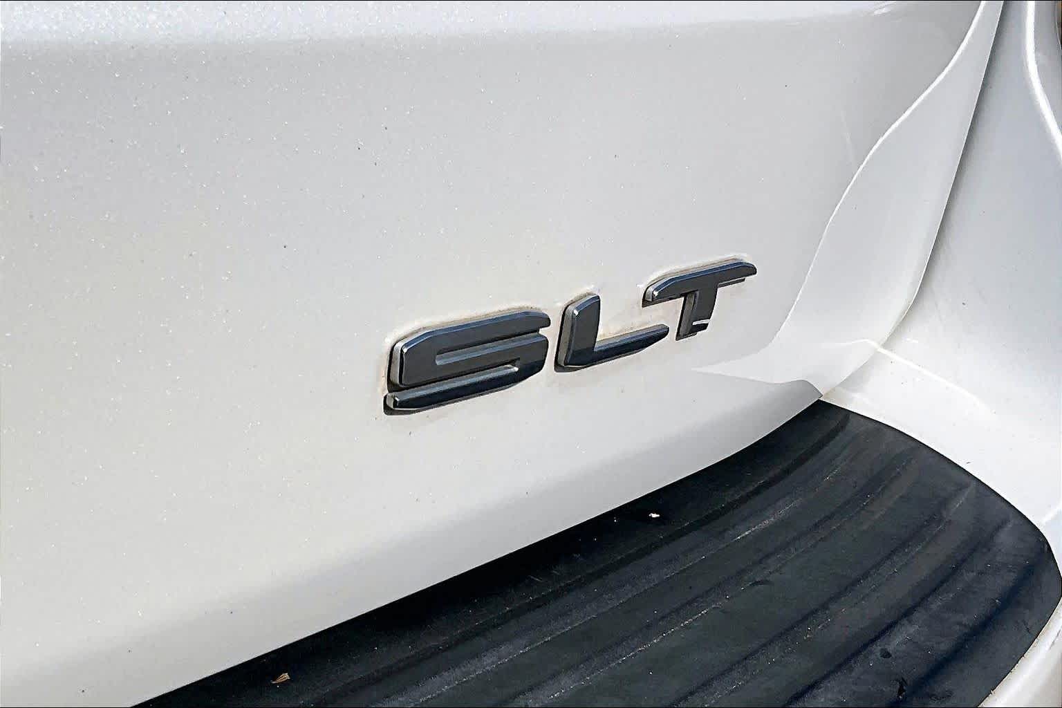 2021 GMC Yukon SLT White Frost Tricoat at Lone Star Chevrolet