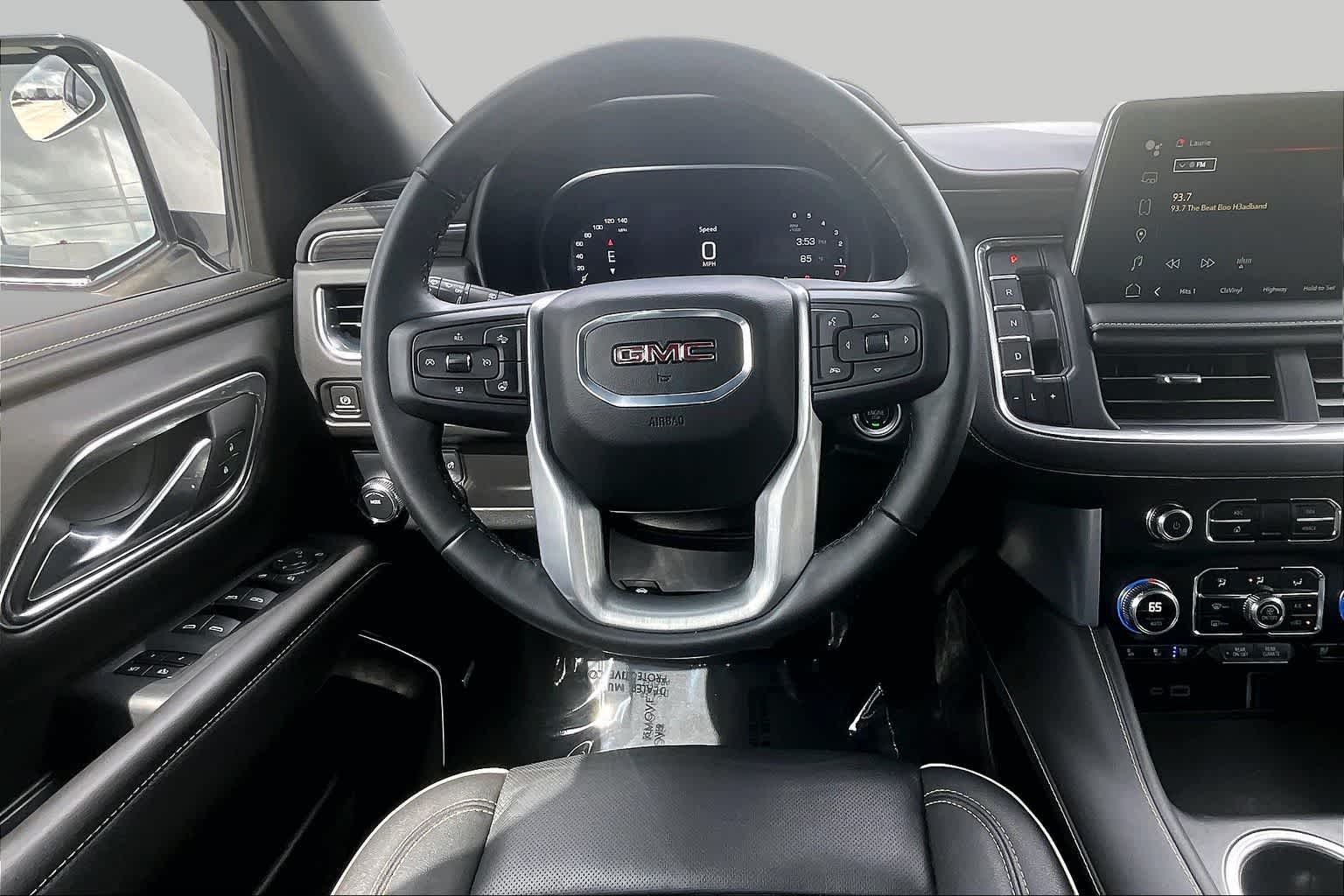 2024 GMC Yukon SLT White Frost Tricoat at Beck & Masten Kia