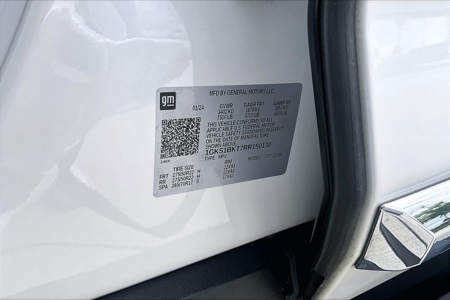 2024 GMC Yukon SLT White Frost Tricoat at Beck & Masten Kia