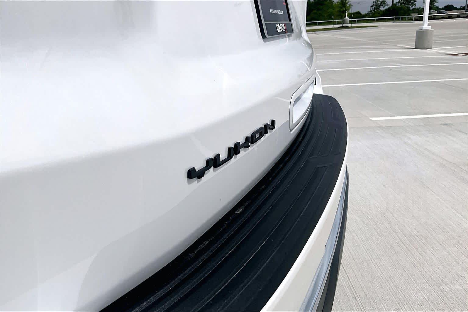 2024 GMC Yukon SLT White Frost Tricoat at Beck & Masten Kia