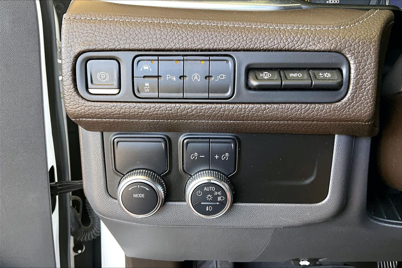 2021 GMC Yukon Denali Denali Summit White at Texan Dodge Chrysler Jeep Ram