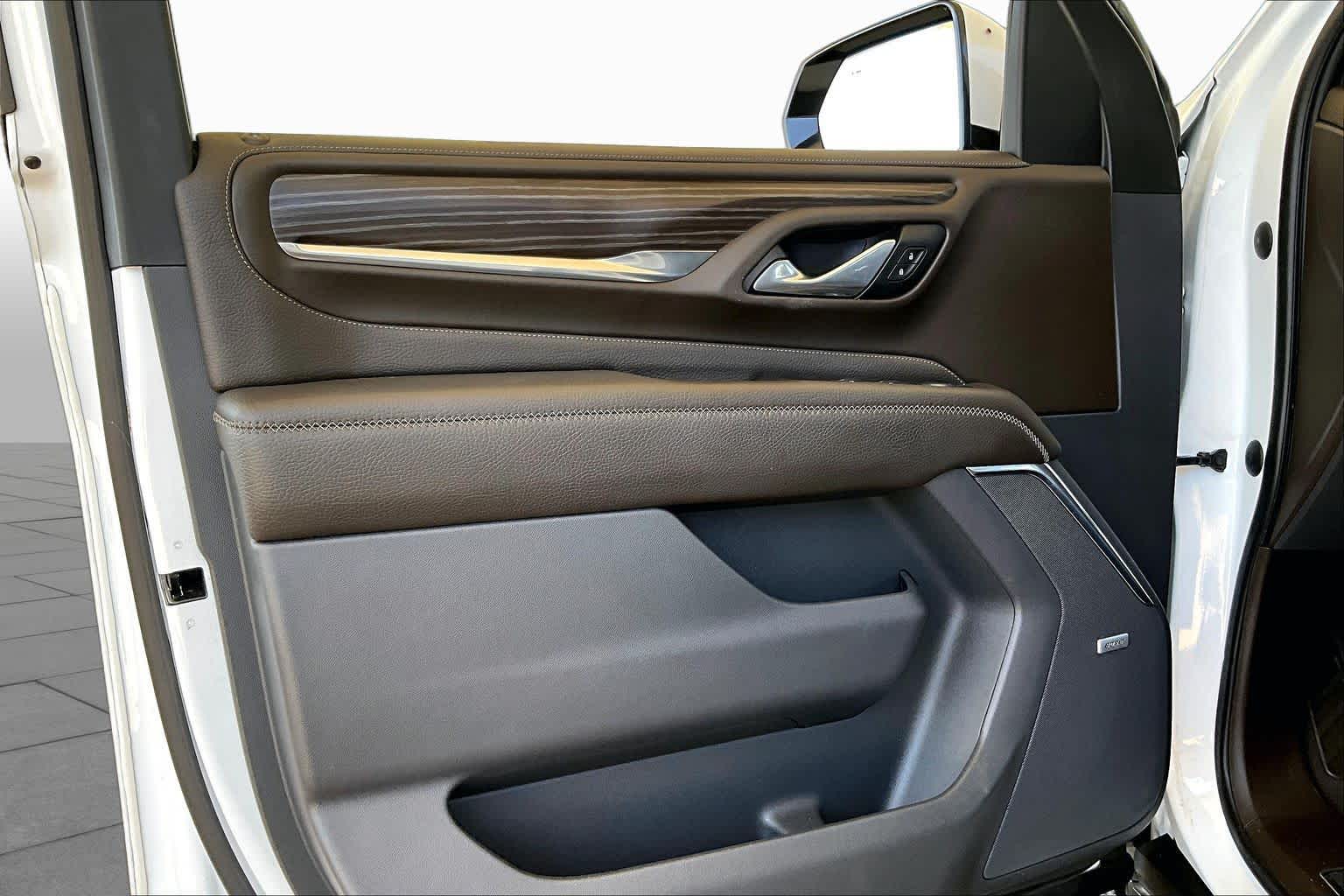 2021 GMC Yukon Denali Denali Summit White at Texan Dodge Chrysler Jeep Ram