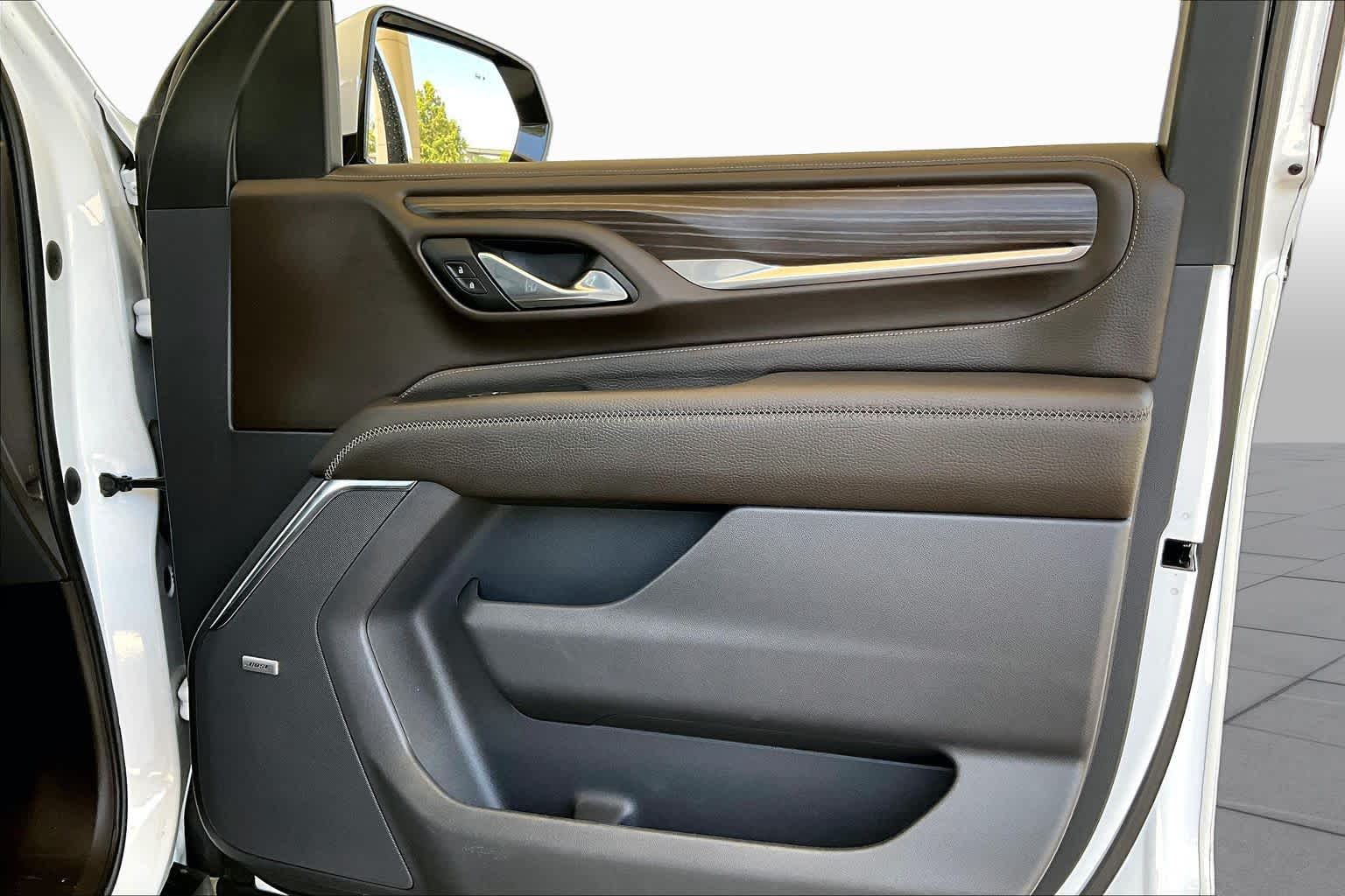 2021 GMC Yukon Denali Denali Summit White at Texan Dodge Chrysler Jeep Ram