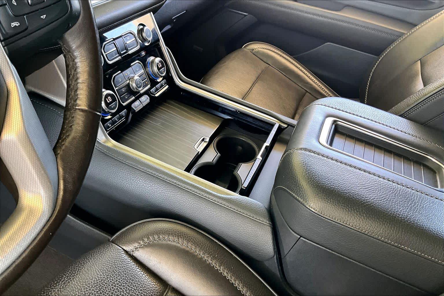 2021 GMC Yukon Denali Denali Summit White at Texan Dodge Chrysler Jeep Ram
