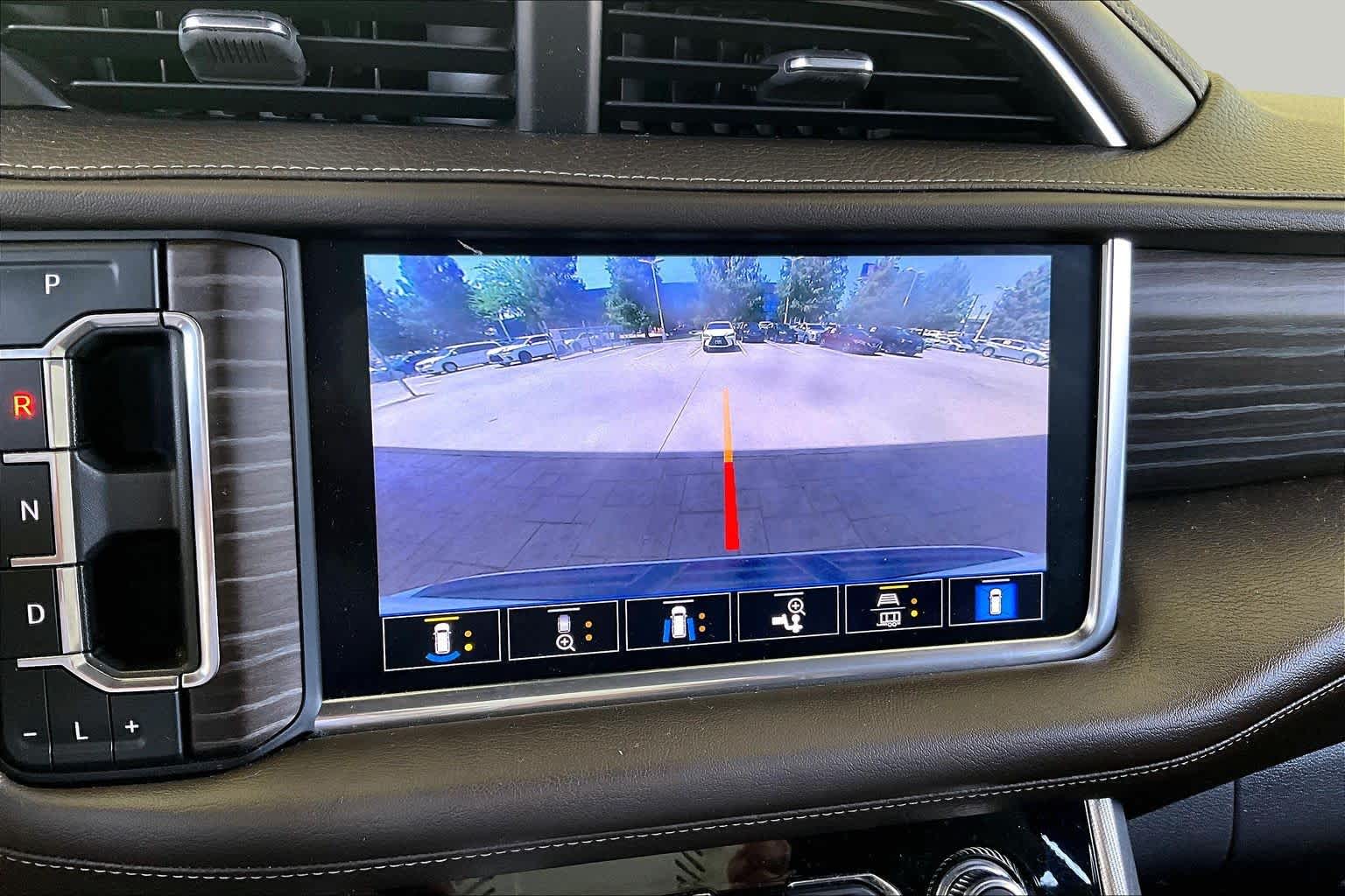 2021 GMC Yukon Denali Denali Summit White at Texan Dodge Chrysler Jeep Ram