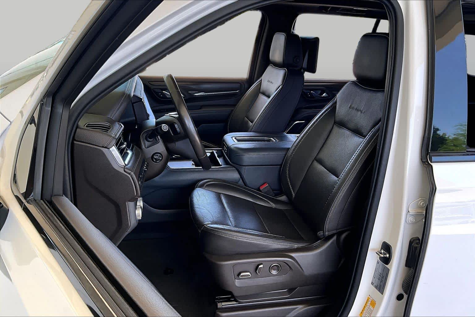 2021 GMC Yukon Denali Denali Summit White at Texan Dodge Chrysler Jeep Ram