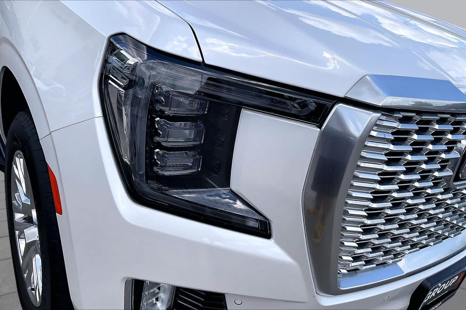 2024 GMC Yukon Denali Denali White Frost Tricoat at Group 1 GMC Buick South