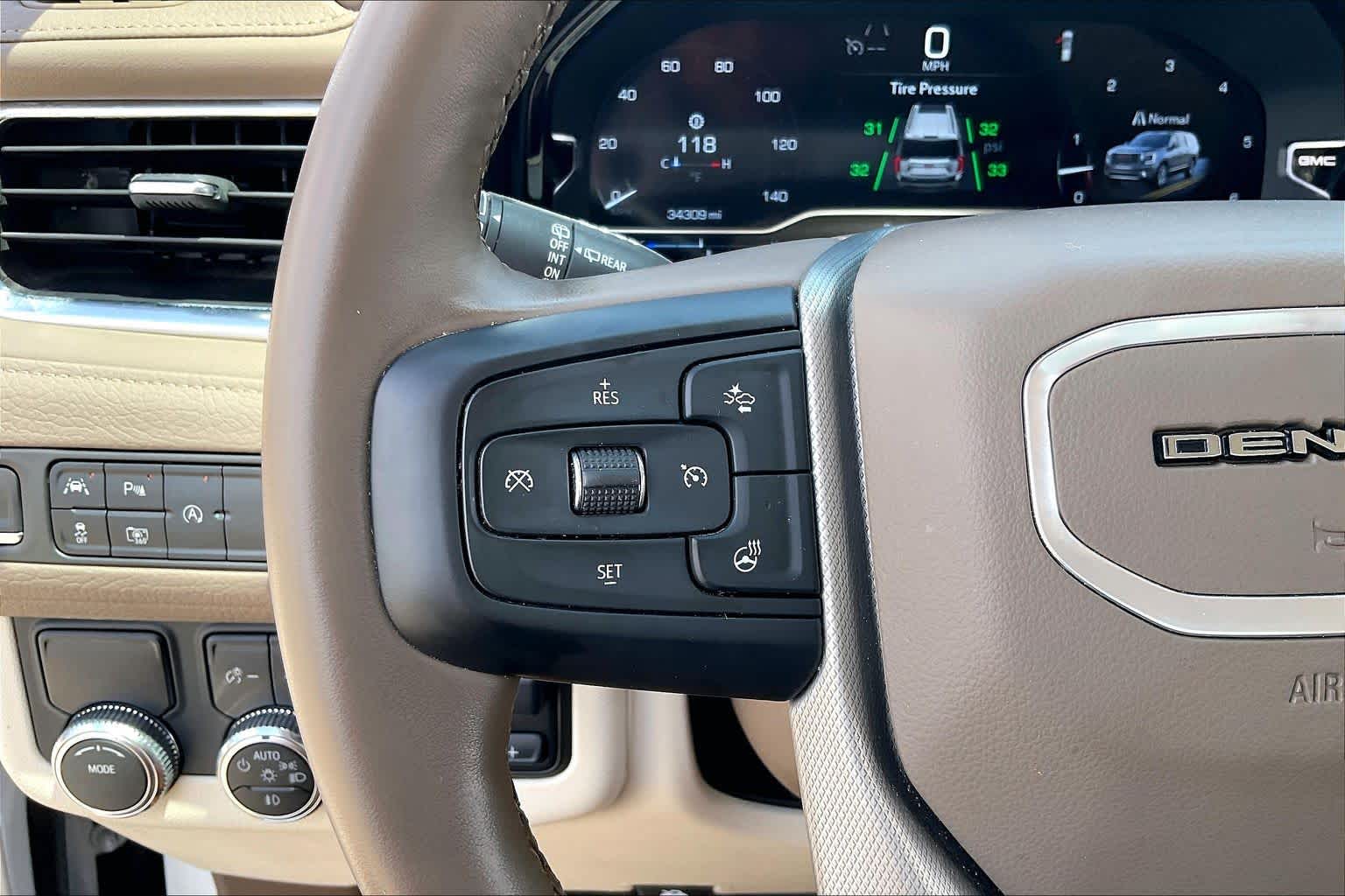 2024 GMC Yukon Denali Denali White Frost Tricoat at Group 1 GMC Buick South