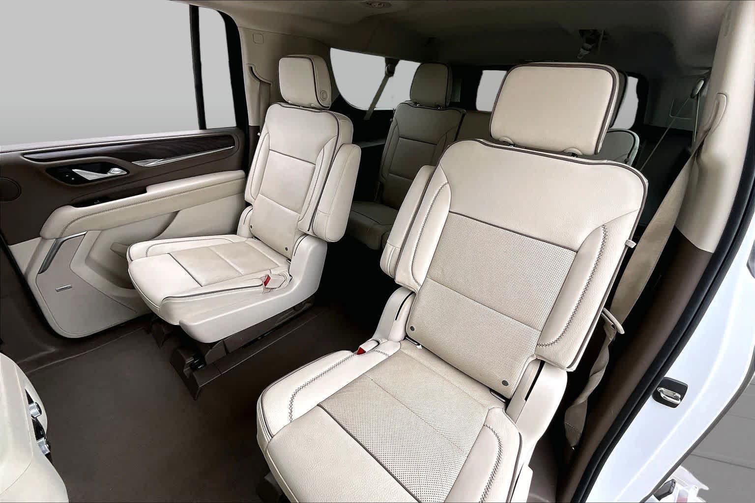 2022 GMC Yukon Denali Denali Summit White at Lexus Southwest Houston