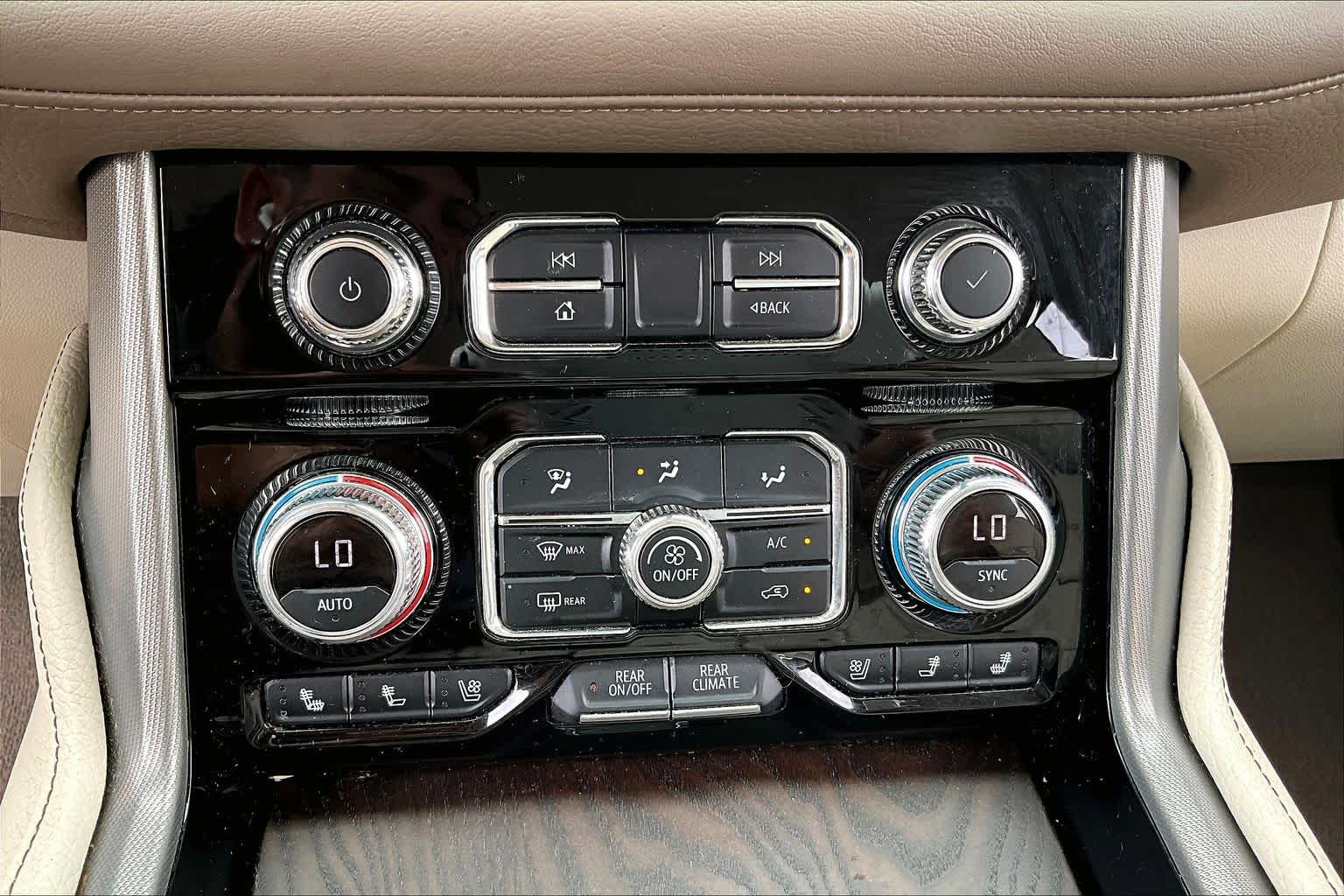 2022 GMC Yukon Denali Denali Summit White at Lexus Southwest Houston