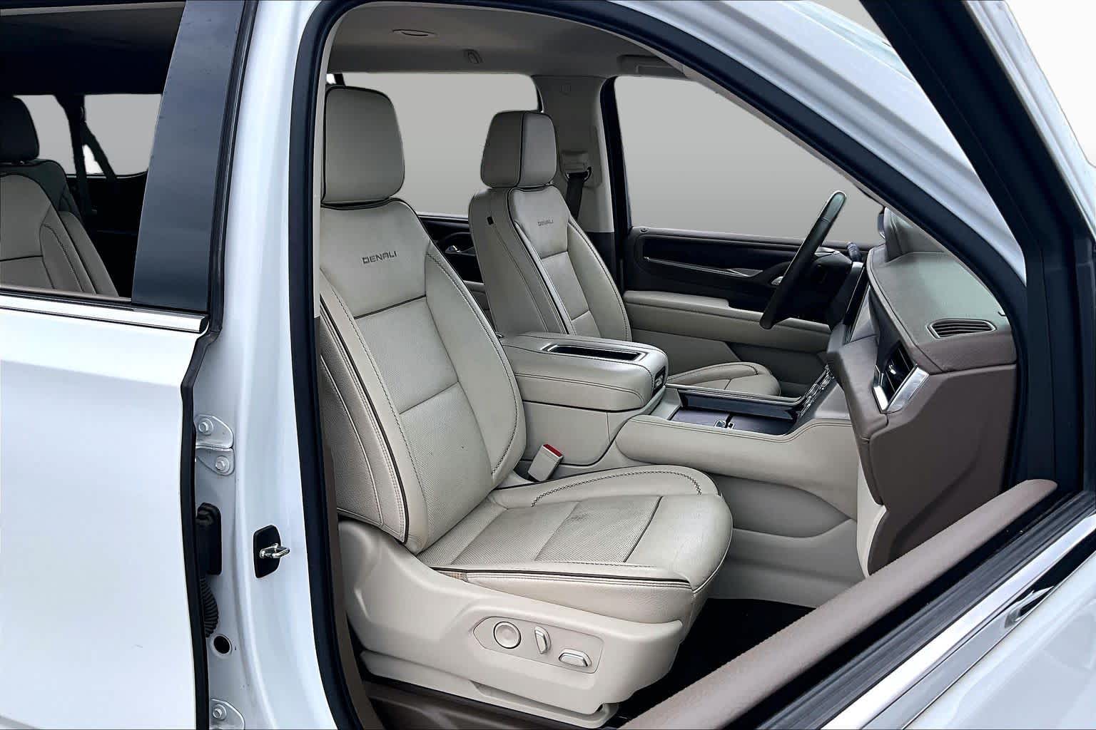 2022 GMC Yukon Denali Denali Summit White at Lexus Southwest Houston