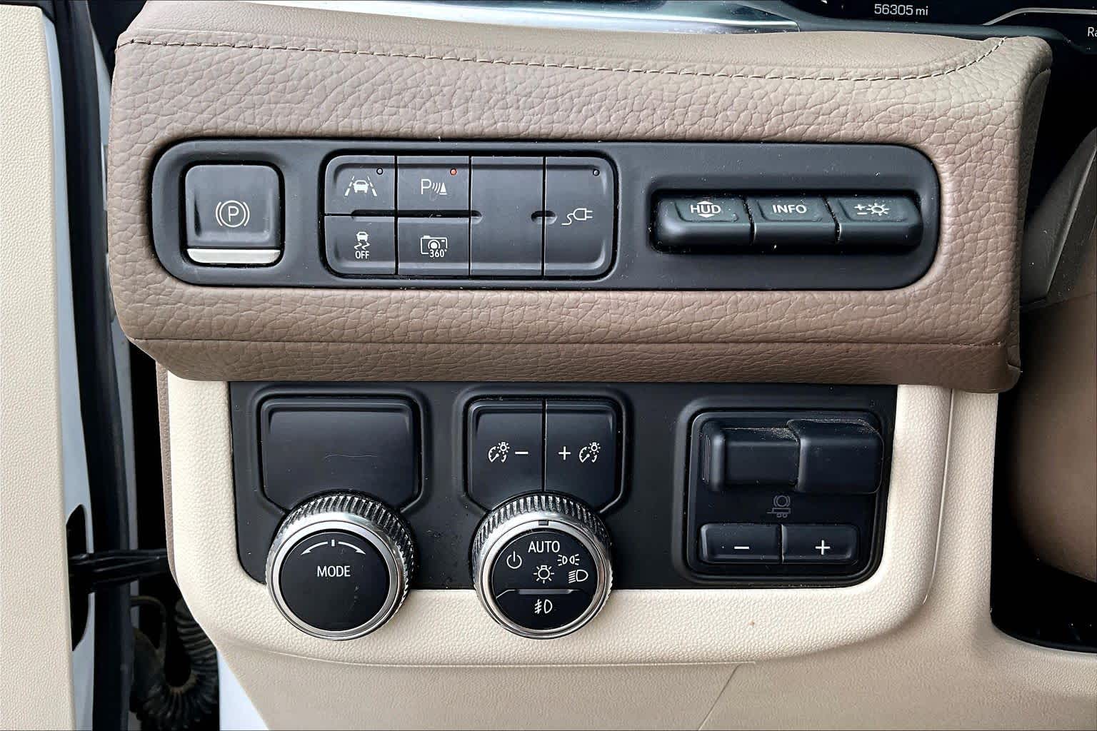 2022 GMC Yukon Denali Denali Summit White at Lexus Southwest Houston