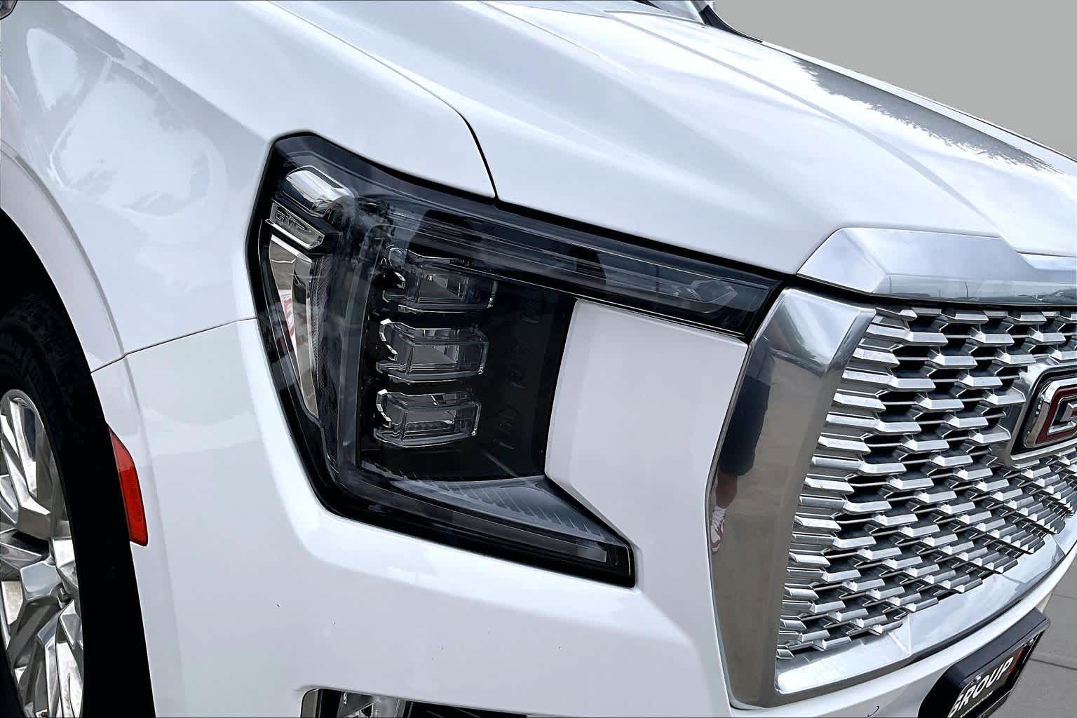 2022 GMC Yukon Denali Denali Summit White at Lexus Southwest Houston