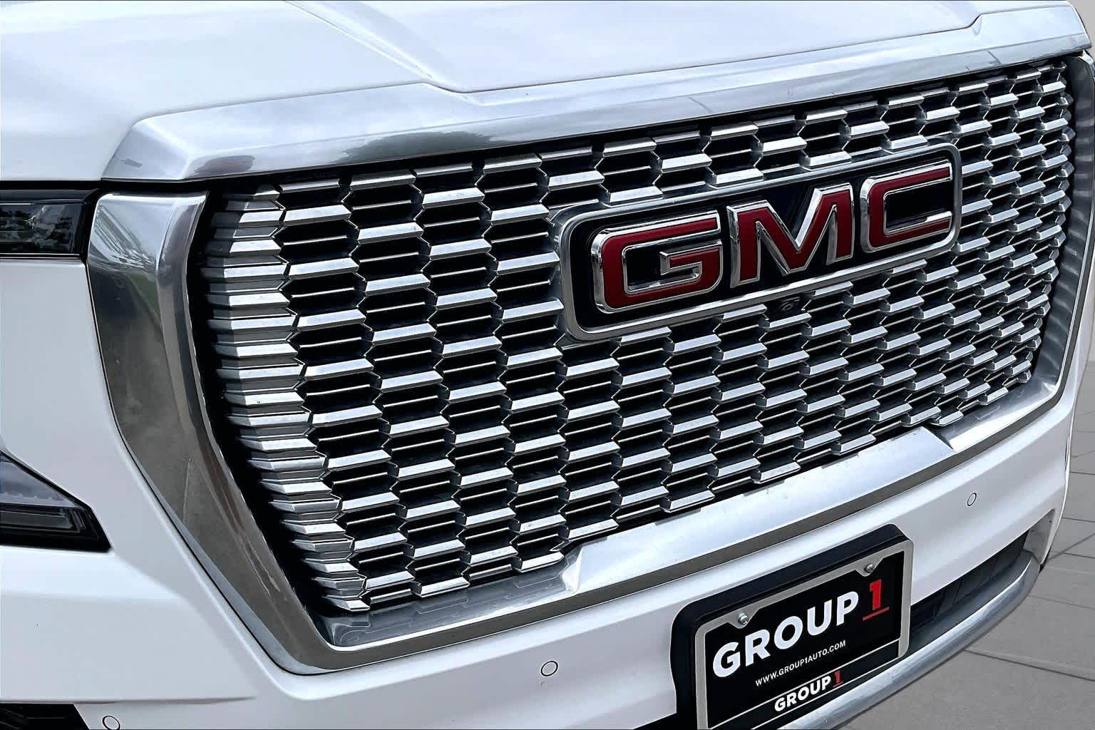 2022 GMC Yukon Denali Denali Summit White at Lexus Southwest Houston