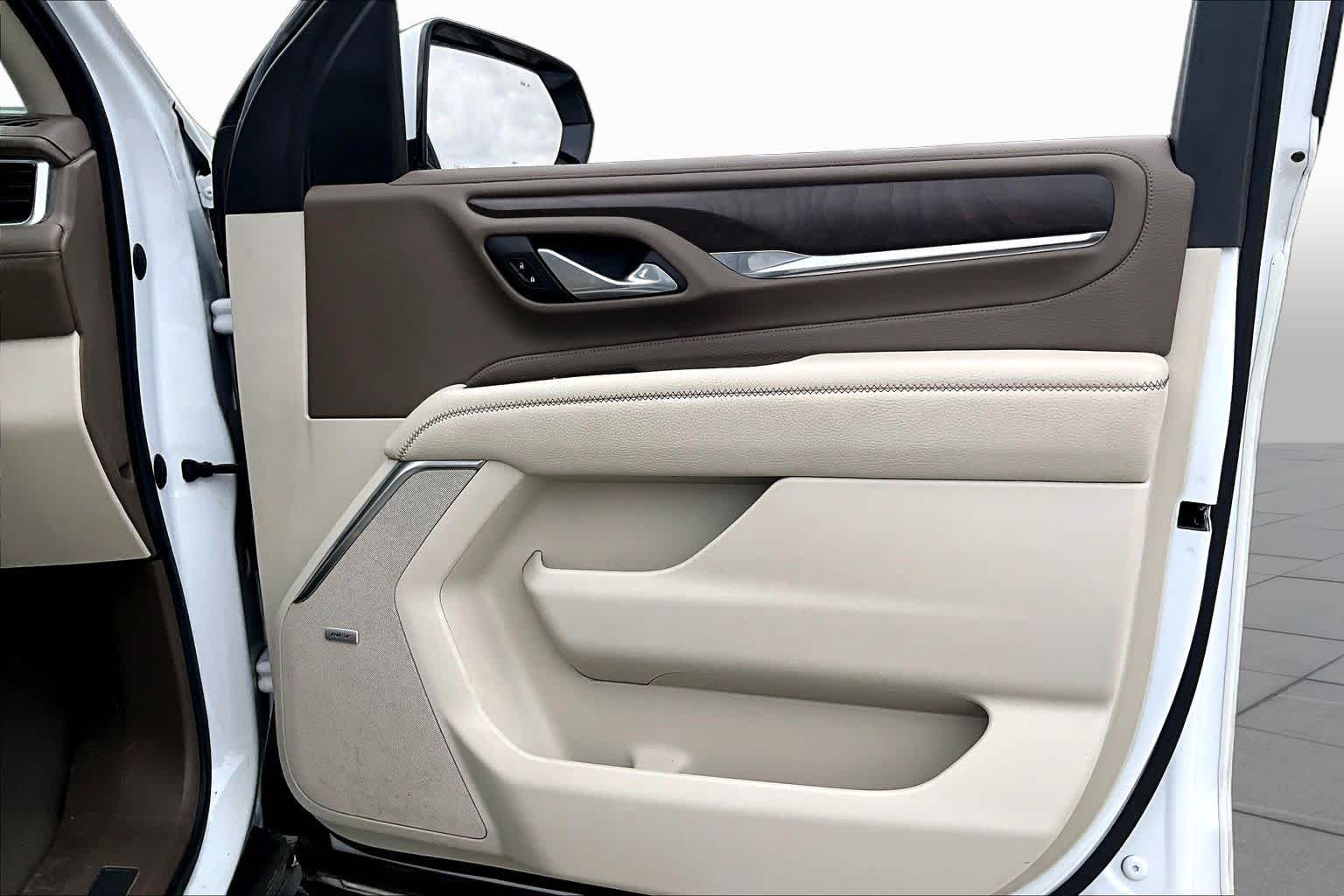 2022 GMC Yukon Denali Denali Summit White at Lexus Southwest Houston