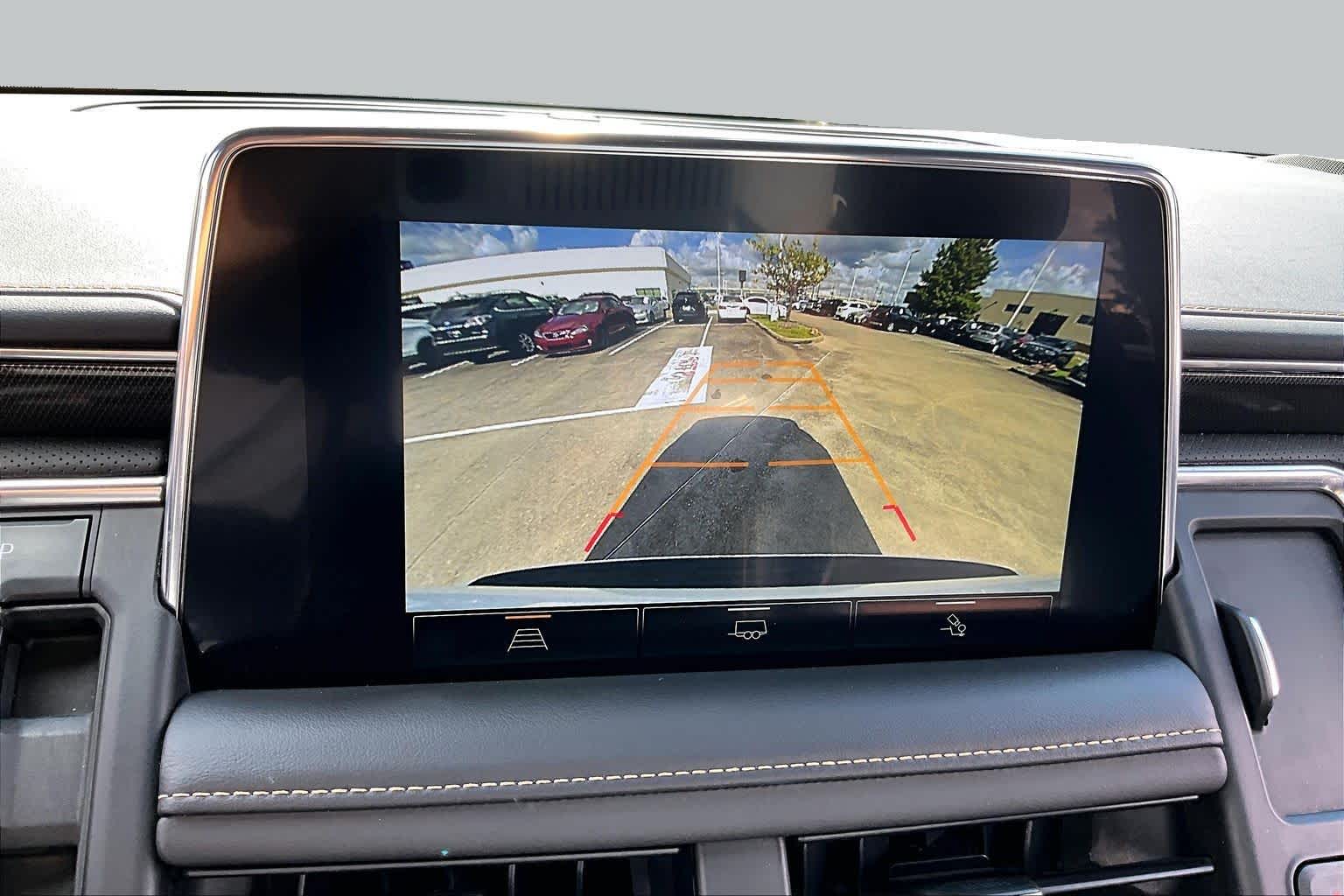 2022 GMC Yukon AT4 White Frost Tricoat at Mac Haik Ford