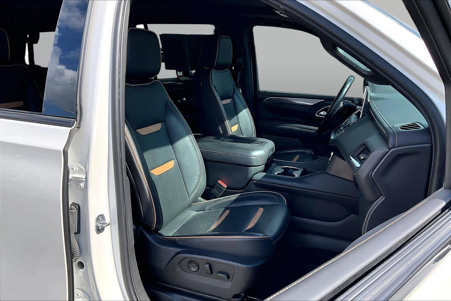 2022 GMC Yukon AT4 White Frost Tricoat at Mac Haik Ford