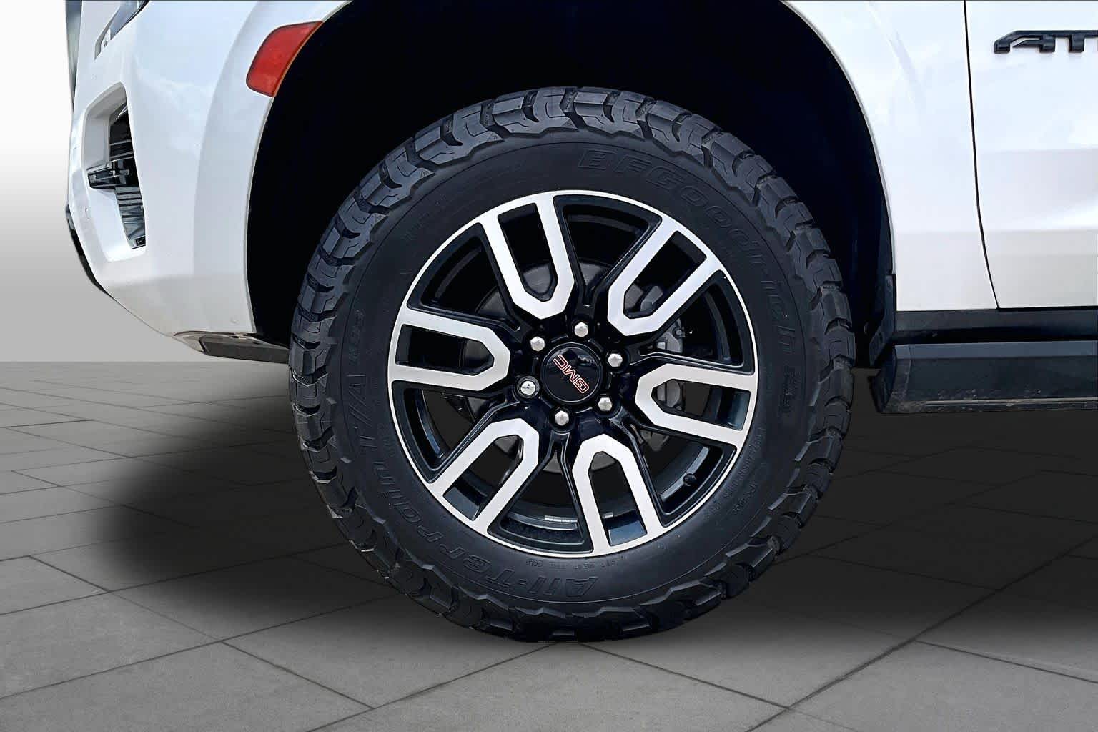 2022 GMC Yukon AT4 White Frost Tricoat at Mac Haik Ford