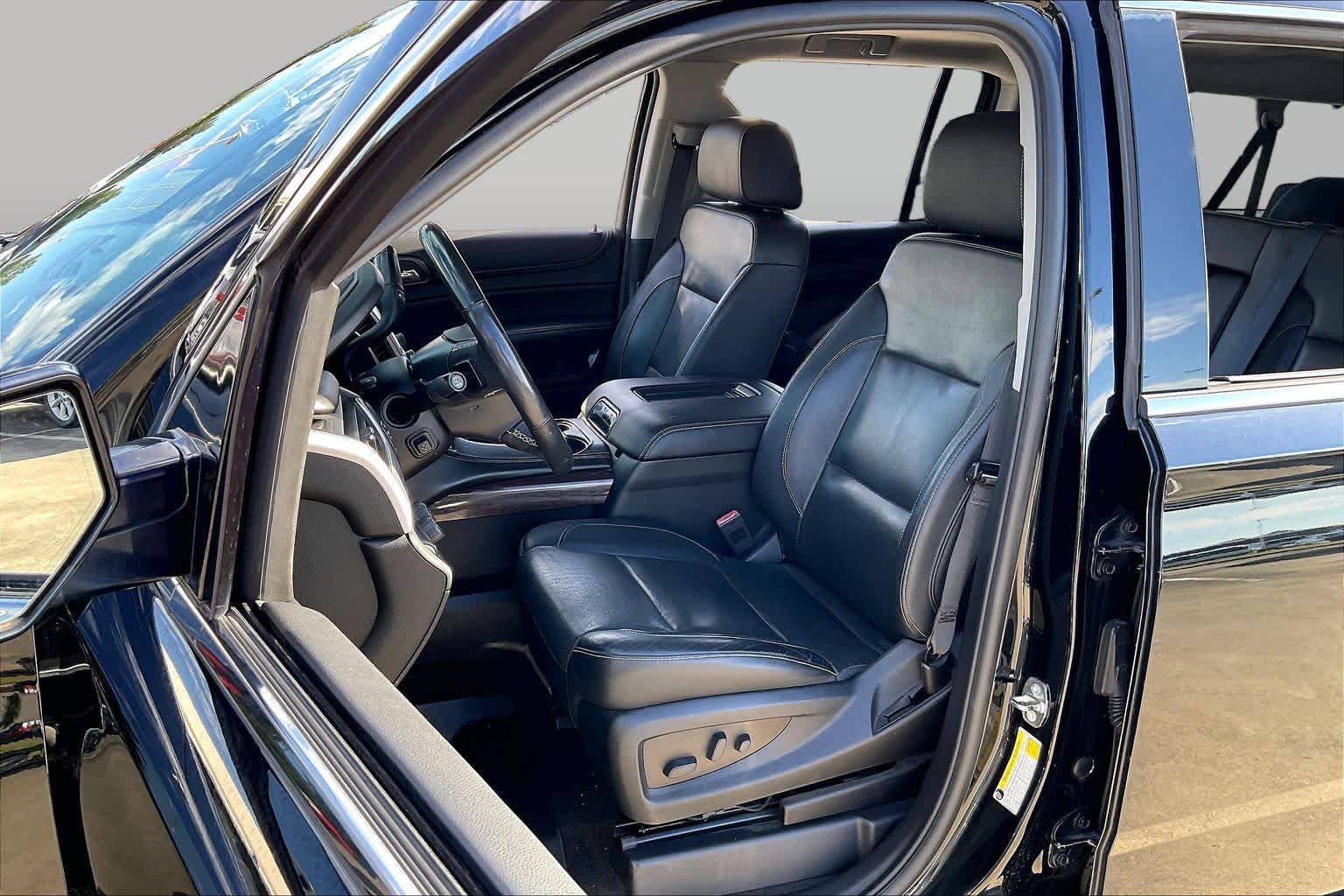 2018 GMC Yukon XL photo 7 of 35