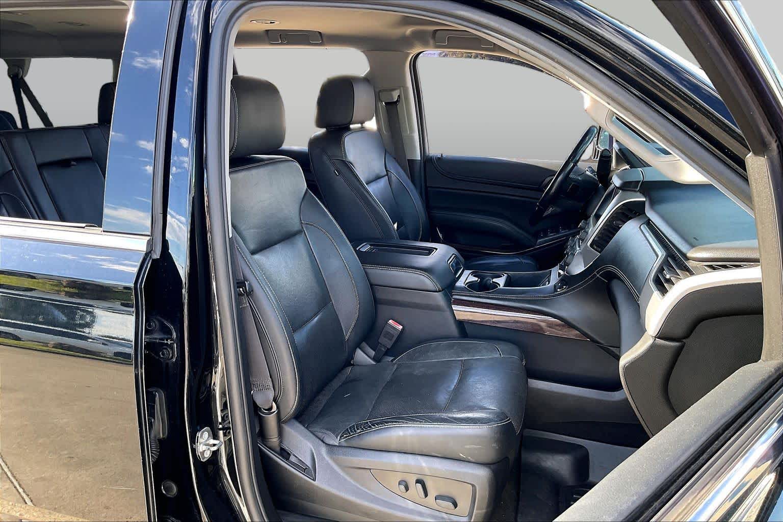 2018 GMC Yukon XL photo 8 of 35