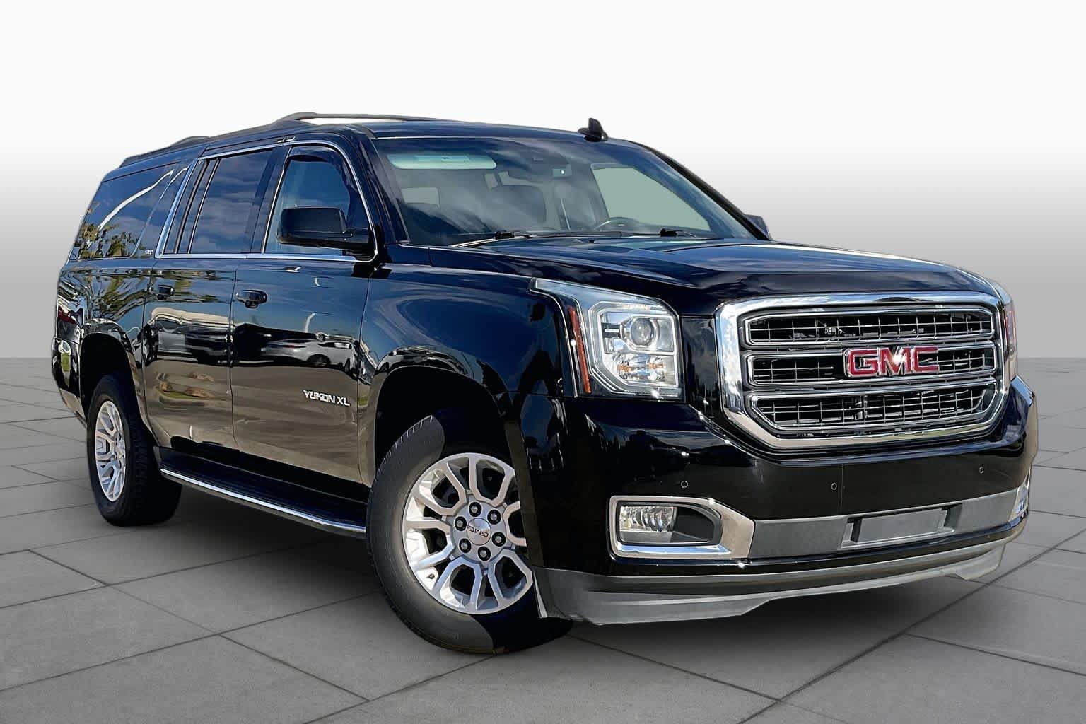 2018 GMC Yukon XL photo 3 of 35