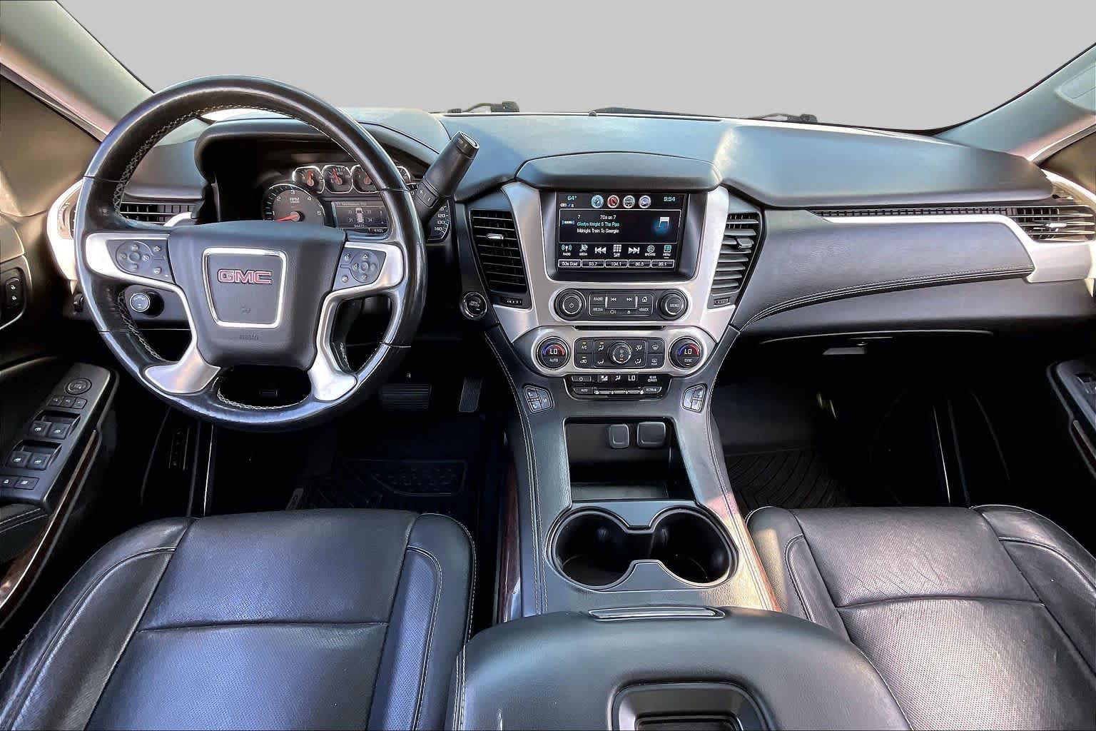 2018 GMC Yukon XL photo 14 of 35