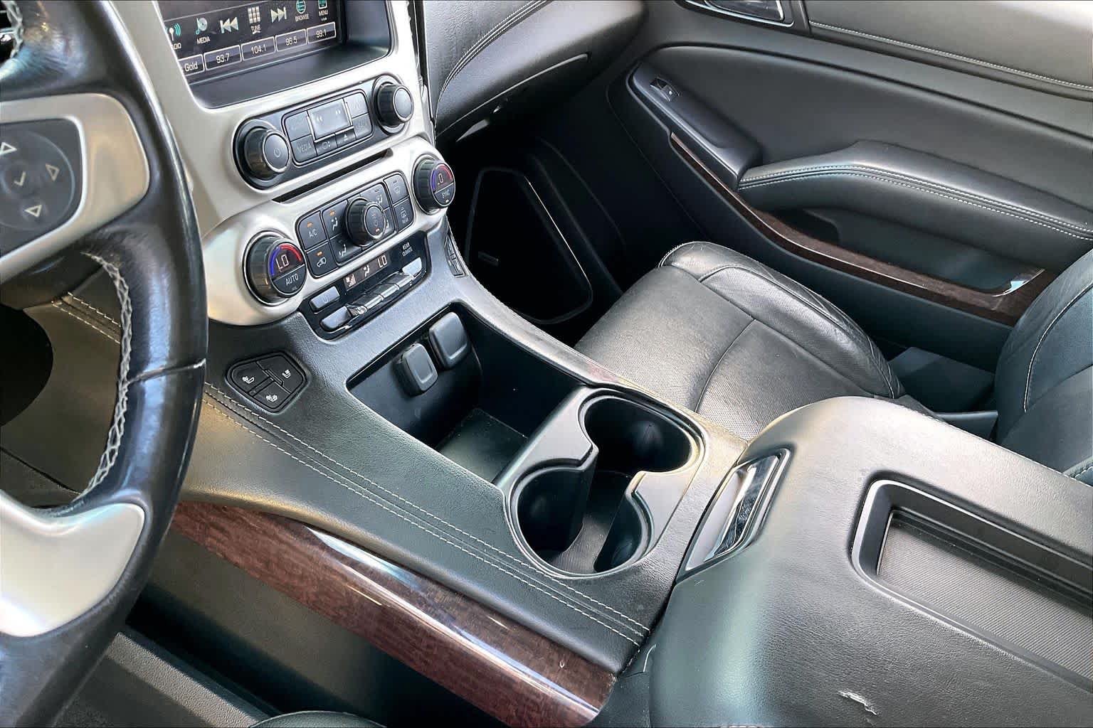2018 GMC Yukon XL photo 15 of 35