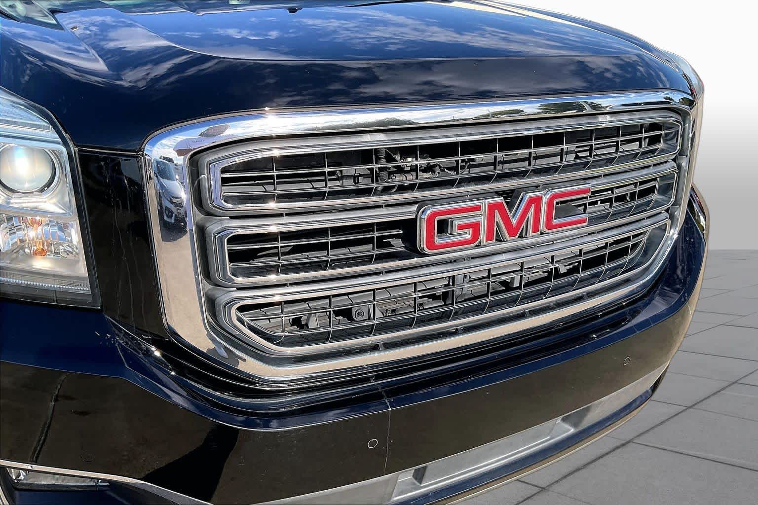 2018 GMC Yukon XL photo 28 of 35