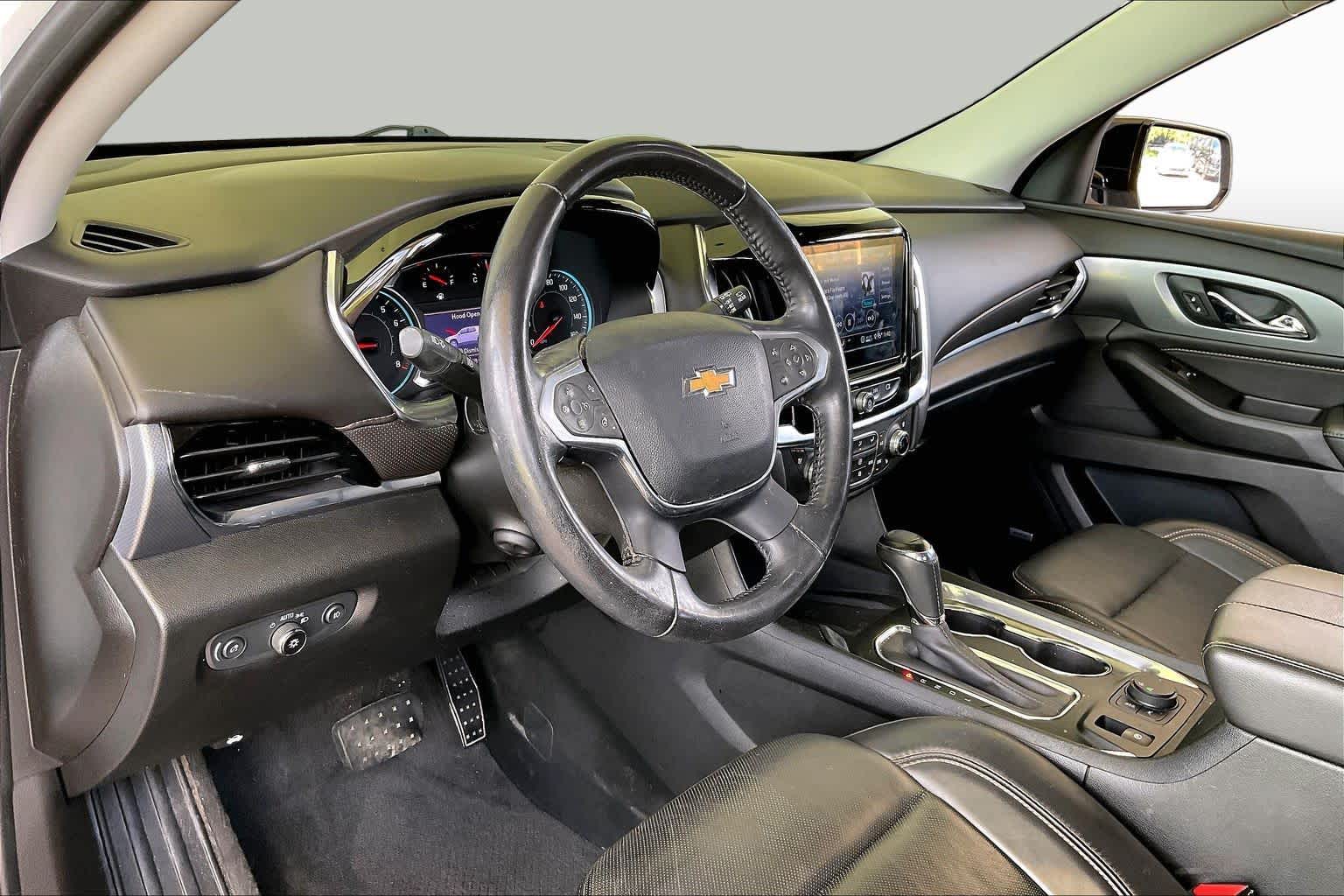 2020 Chevrolet Traverse Premier Iridescent Pearl Tricoat at Auto Boutique Texas