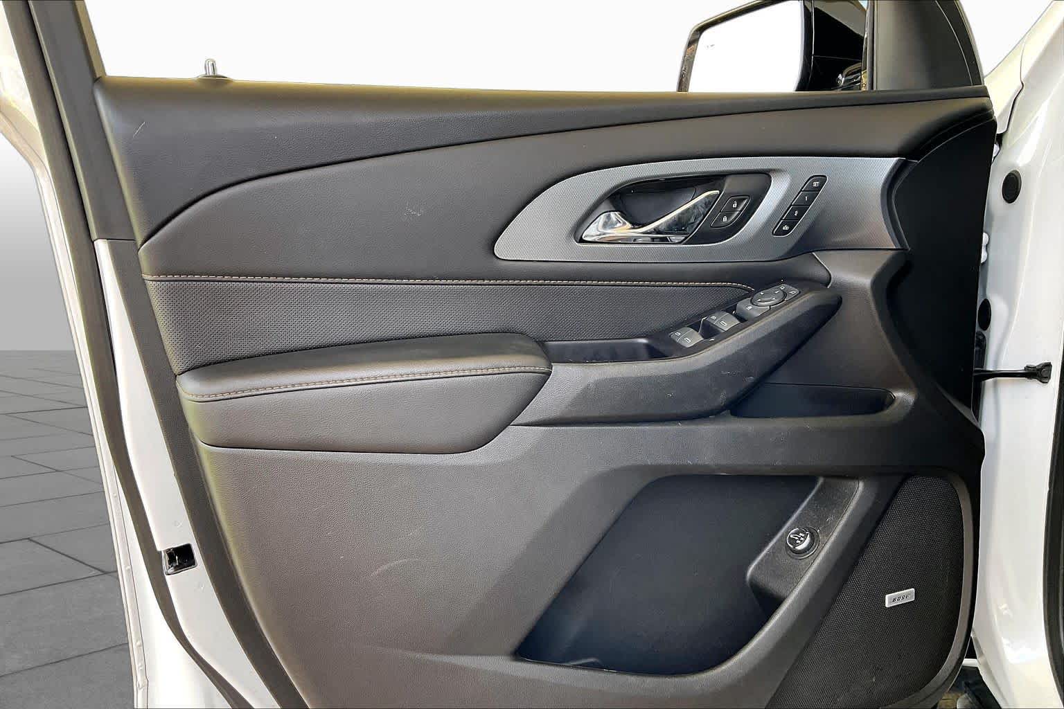 2020 Chevrolet Traverse Premier Iridescent Pearl Tricoat at Auto Boutique Texas