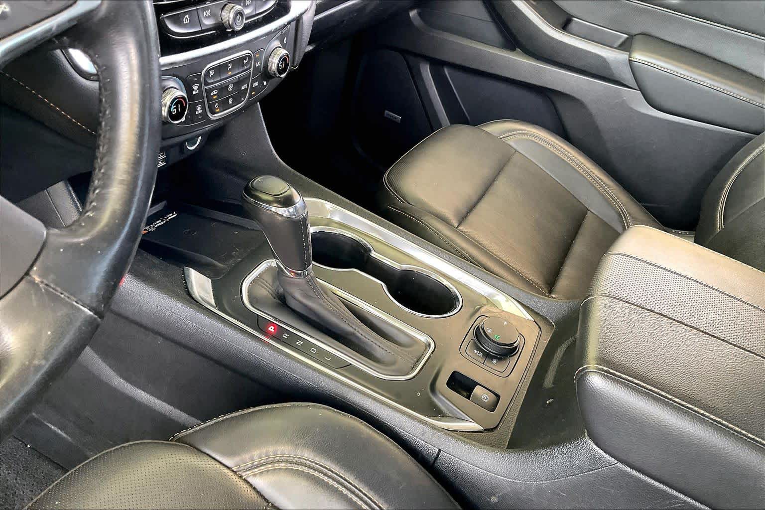 2020 Chevrolet Traverse Premier Iridescent Pearl Tricoat at Auto Boutique Texas