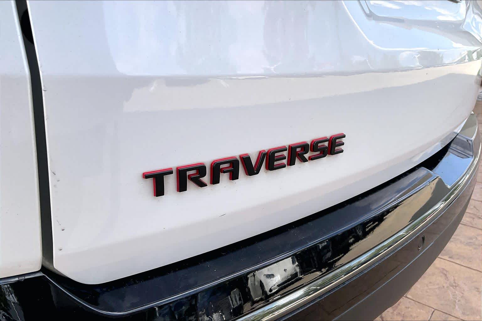 2020 Chevrolet Traverse Premier Iridescent Pearl Tricoat at Auto Boutique Texas