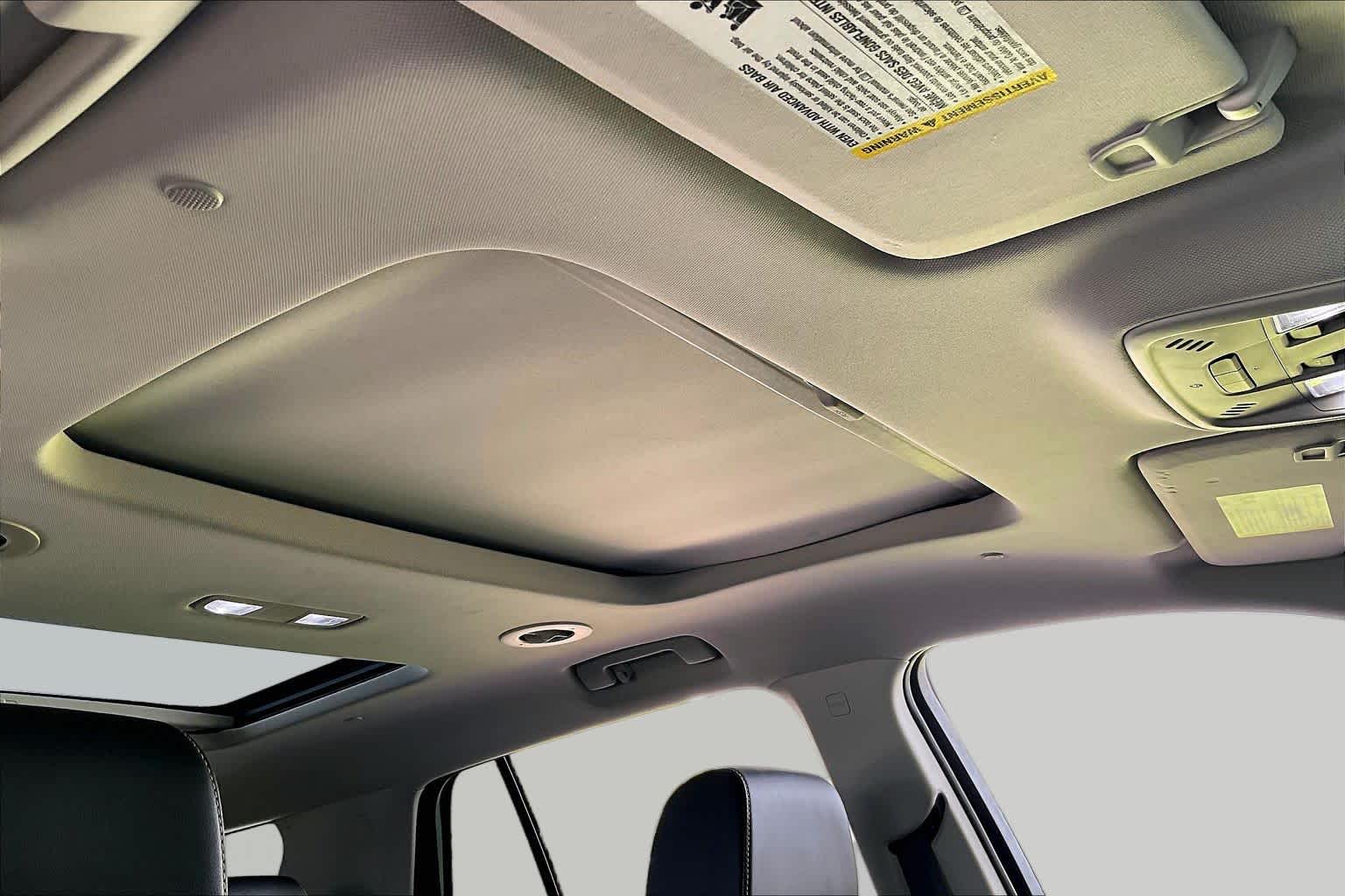 2020 Chevrolet Traverse Premier Iridescent Pearl Tricoat at Auto Boutique Texas